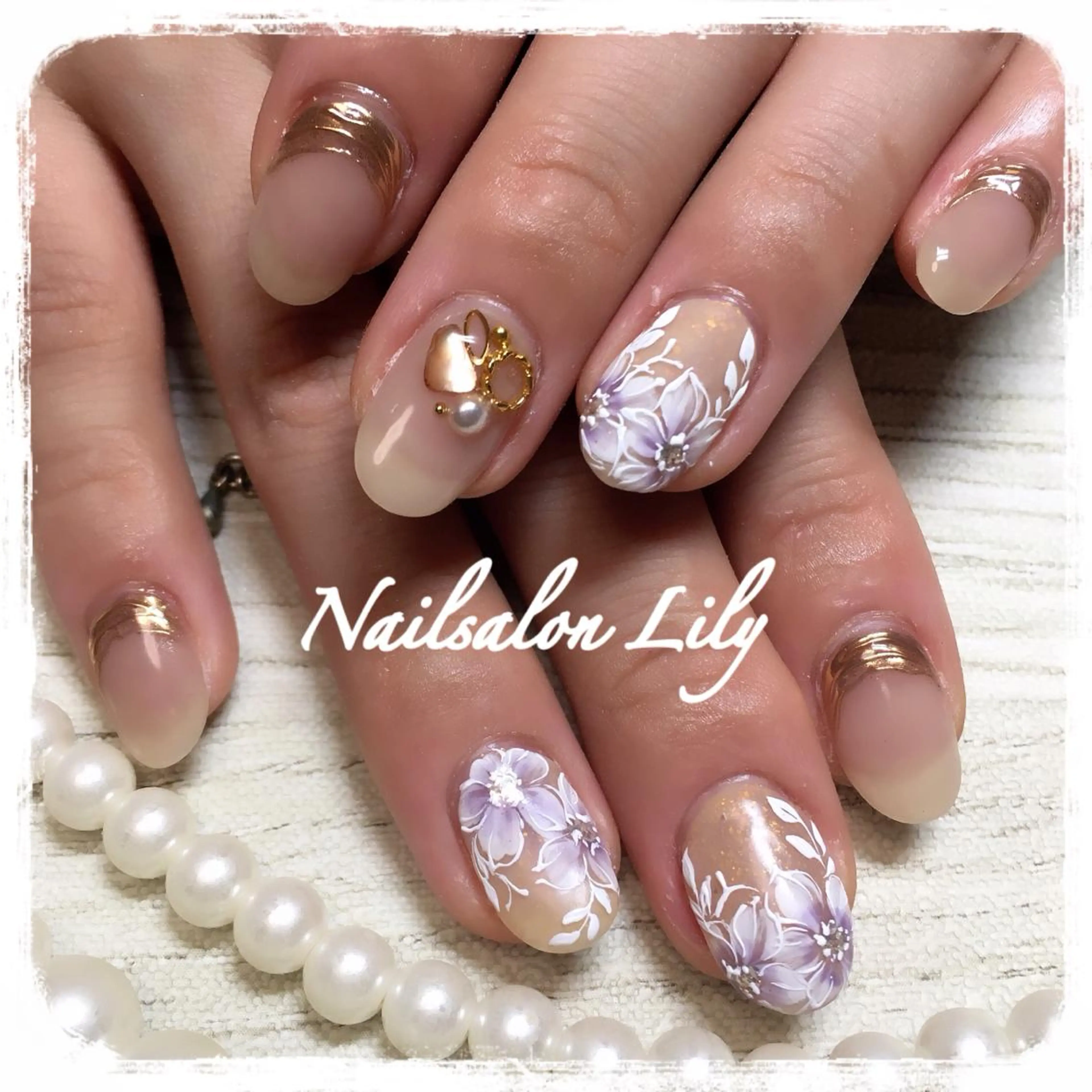 ネイル フラワーネイル Lily*nail 🌻Mii🌻のネイルデザイン