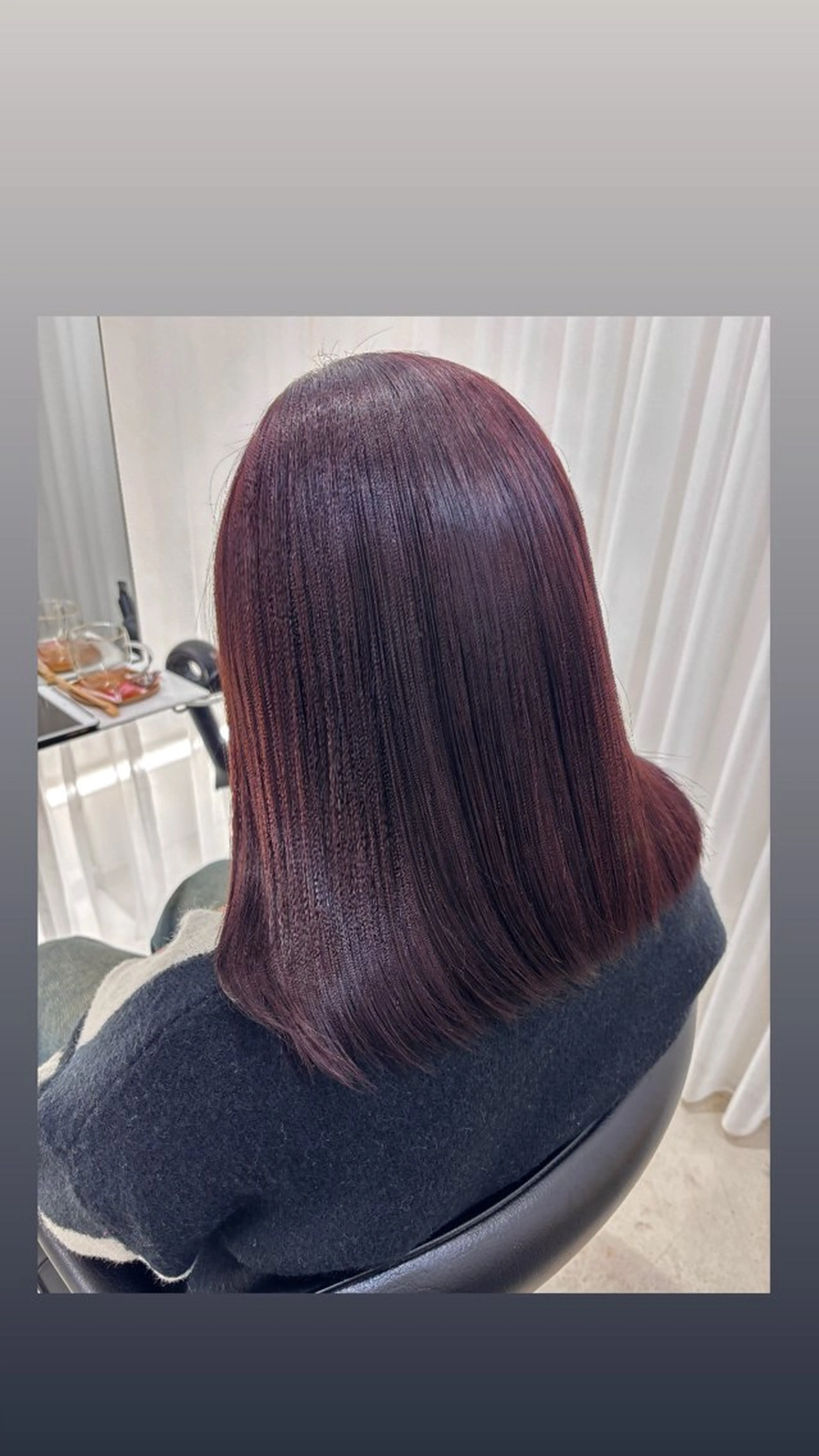 セミロング カラー レッドカラー 髙木 藍紗のヘアスタイル