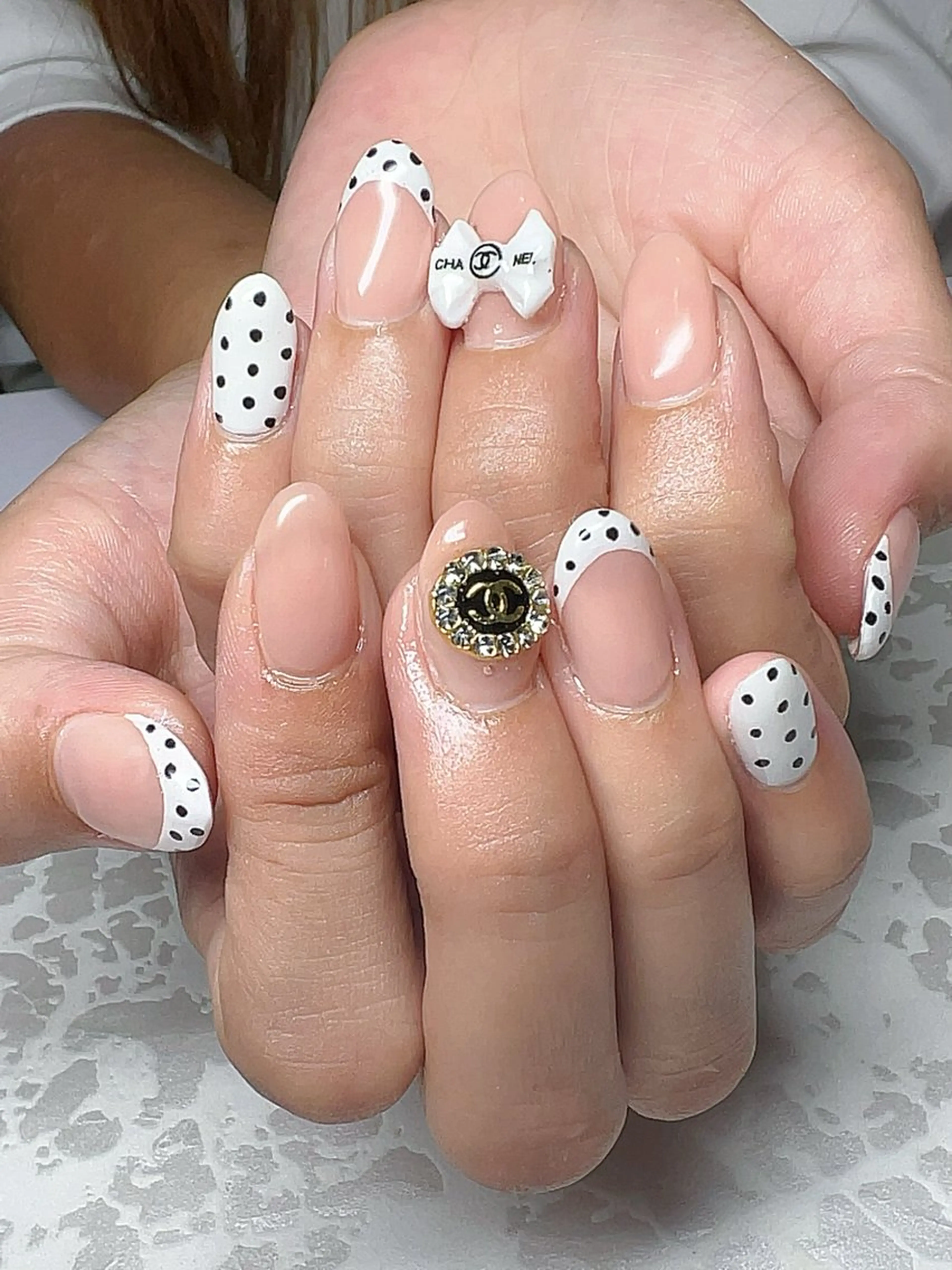 ネイル Lefreak (レフリーク).のネイルデザイン