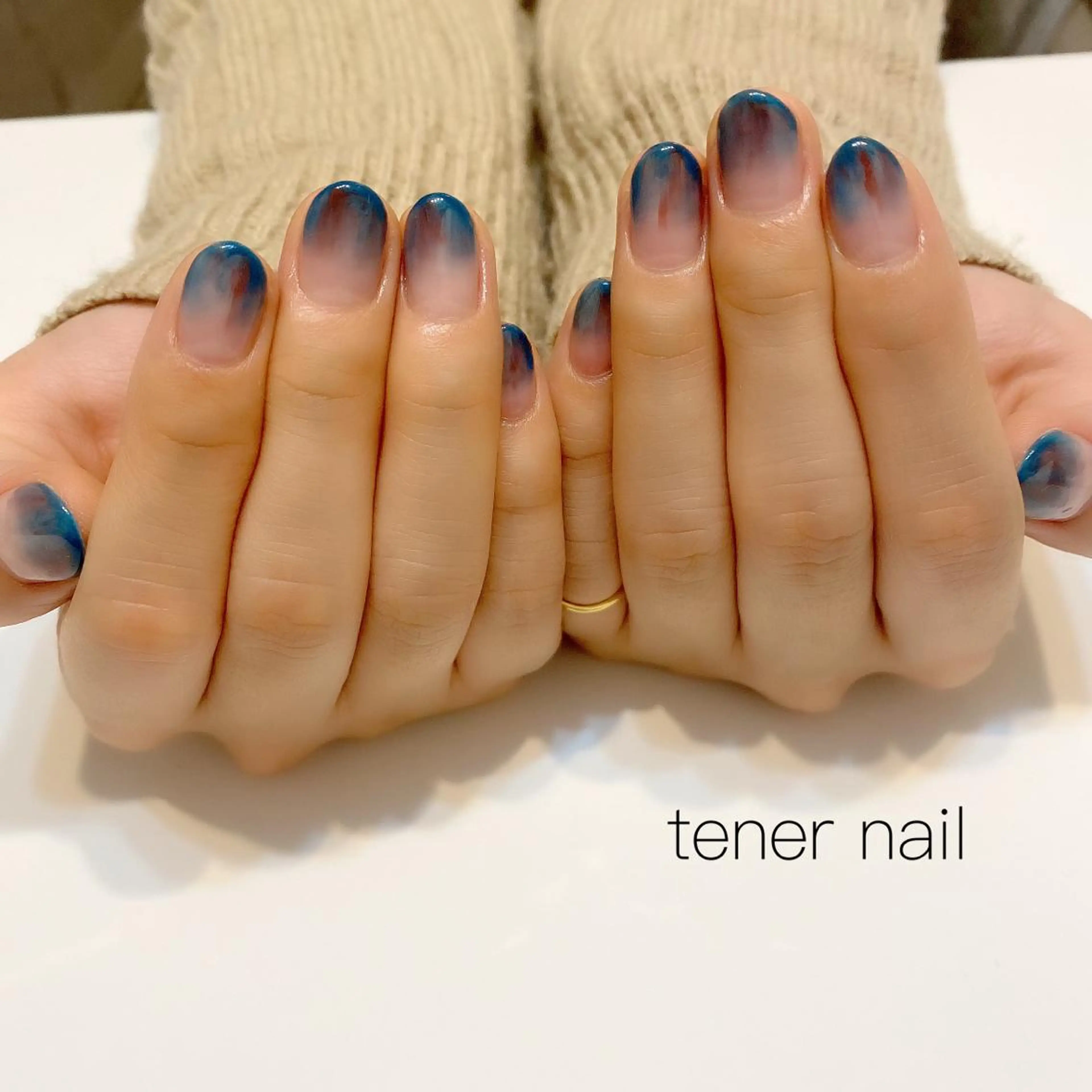 ネイル ブラウン グラデーション ネイビー ニュアンスネイル テネルネイル tener nailのネイルデザイン