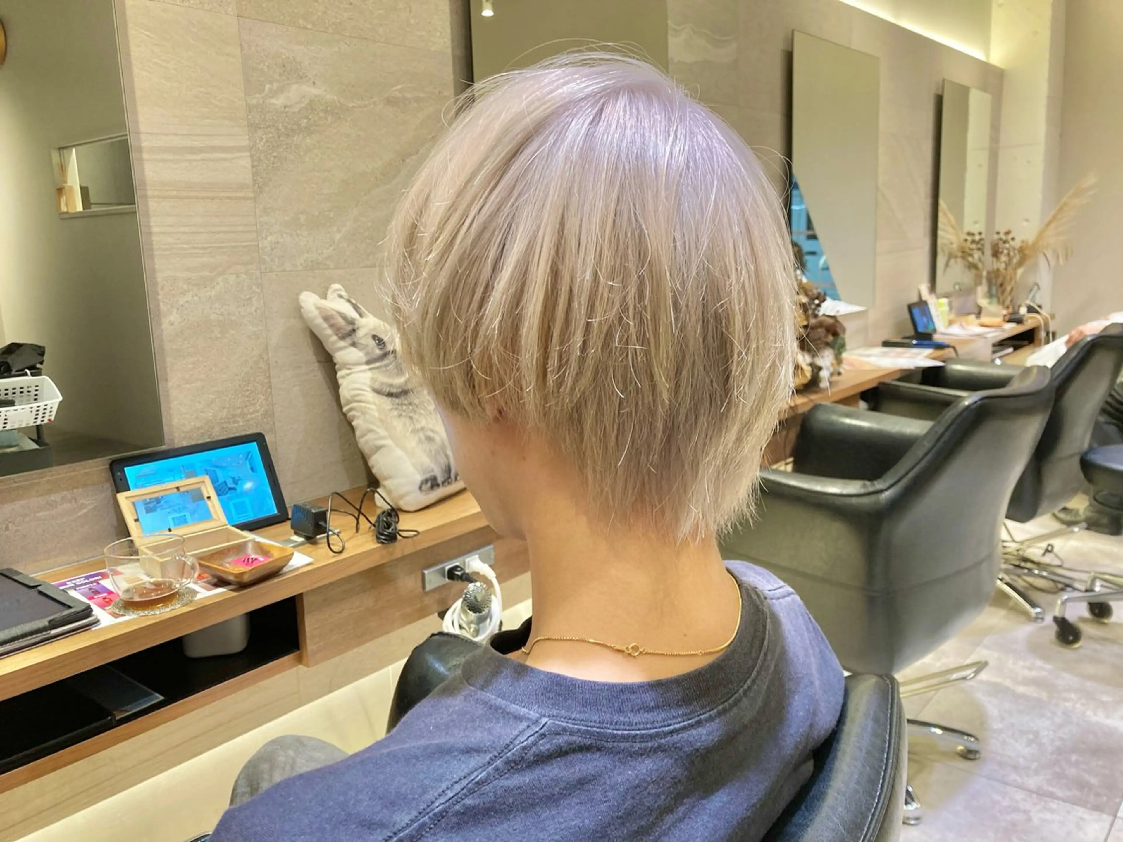 カラー メンズ メンズブリーチ ベージュカラー ブリーチ ホワイトベージュ 男のスタイル革命 健太郎✂︎のヘアスタイル