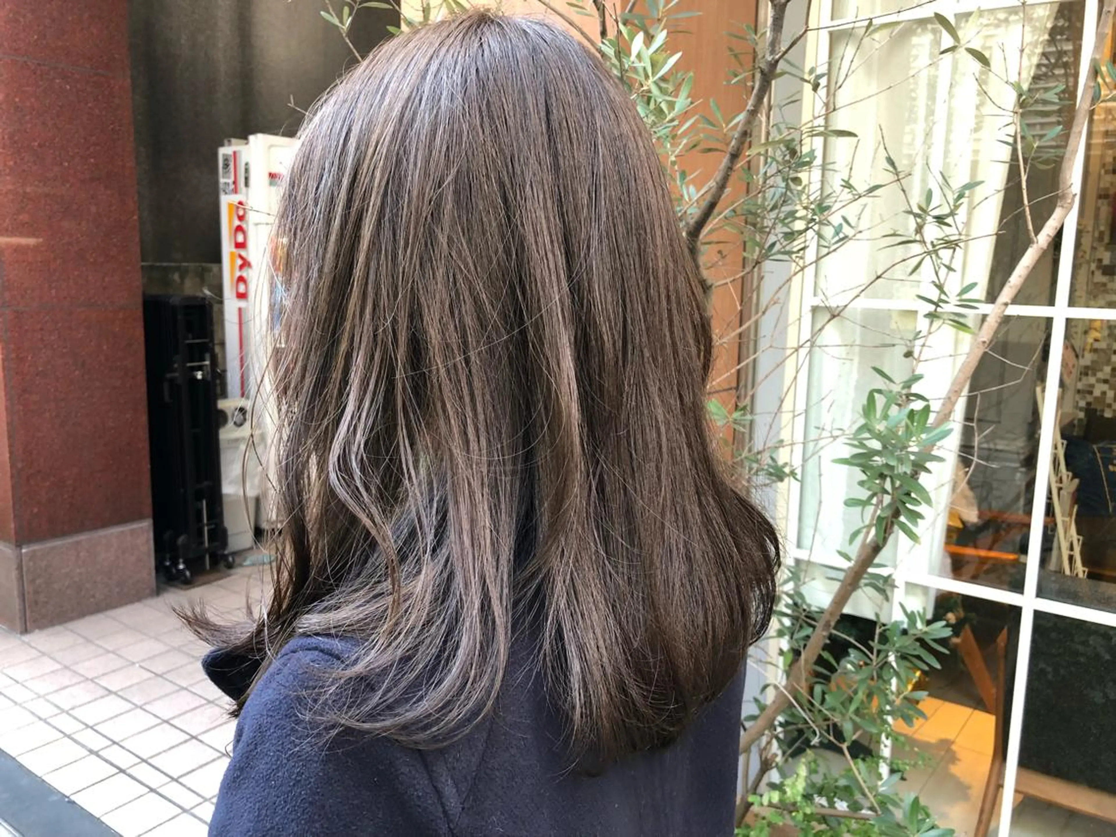 セミロング カラー レイヤーカット✂️ 横浜No1♡下鳥翔子のヘアスタイル