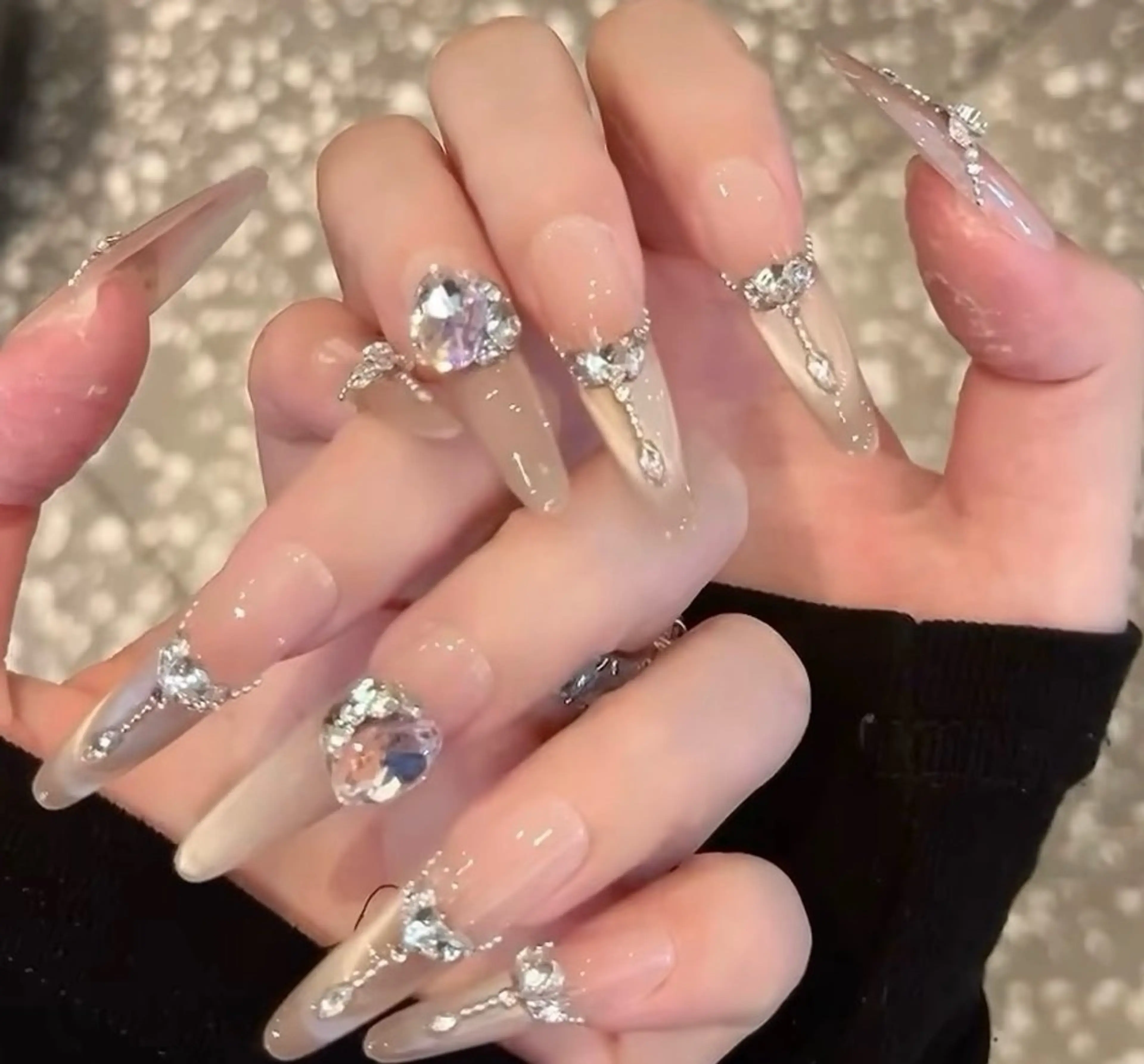 ネイル チークネイル 長さ出し フラワーネイル フレンチネイル ガーリー SunNail池袋駅 ワンホンネイルのネイルデザイン