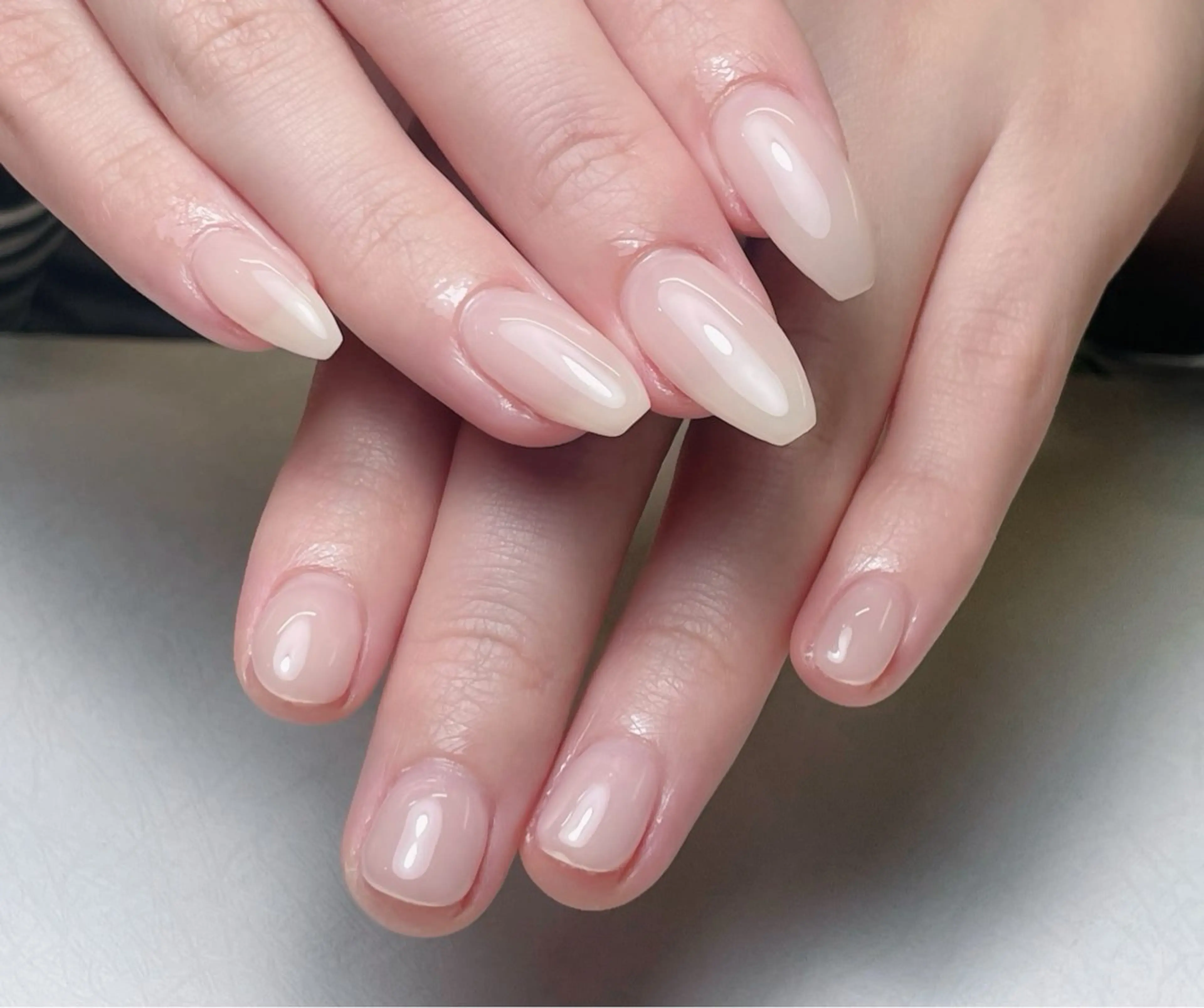 ネイル チークネイル 長さ出し フレンチネイル グラデーション キラキラネイル ハンドネイル 中野駅から2分 MEO NAILのネイルデザイン