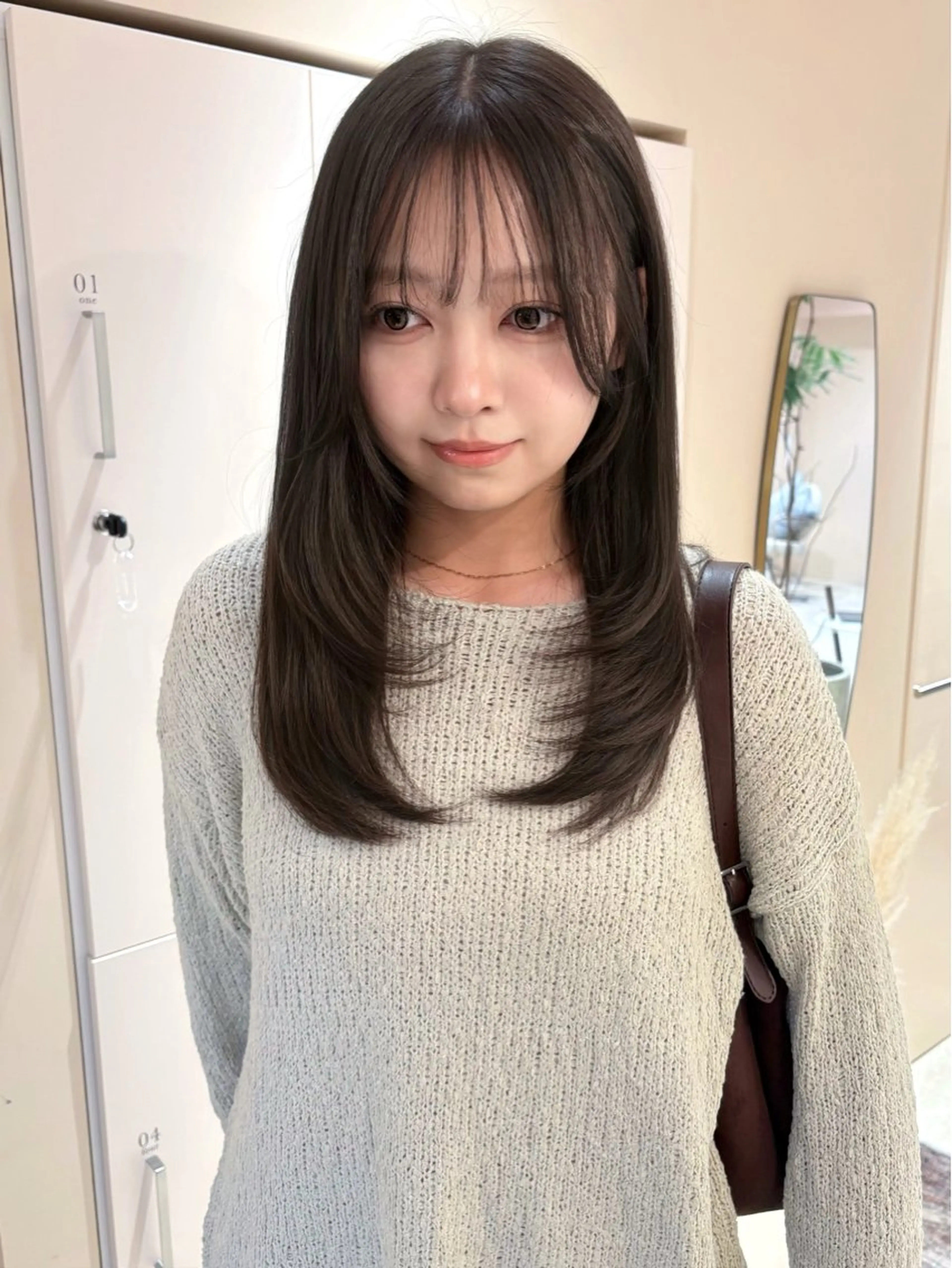 カラー coyumi / 𝘦 𝘮 𝘶のヘアスタイル