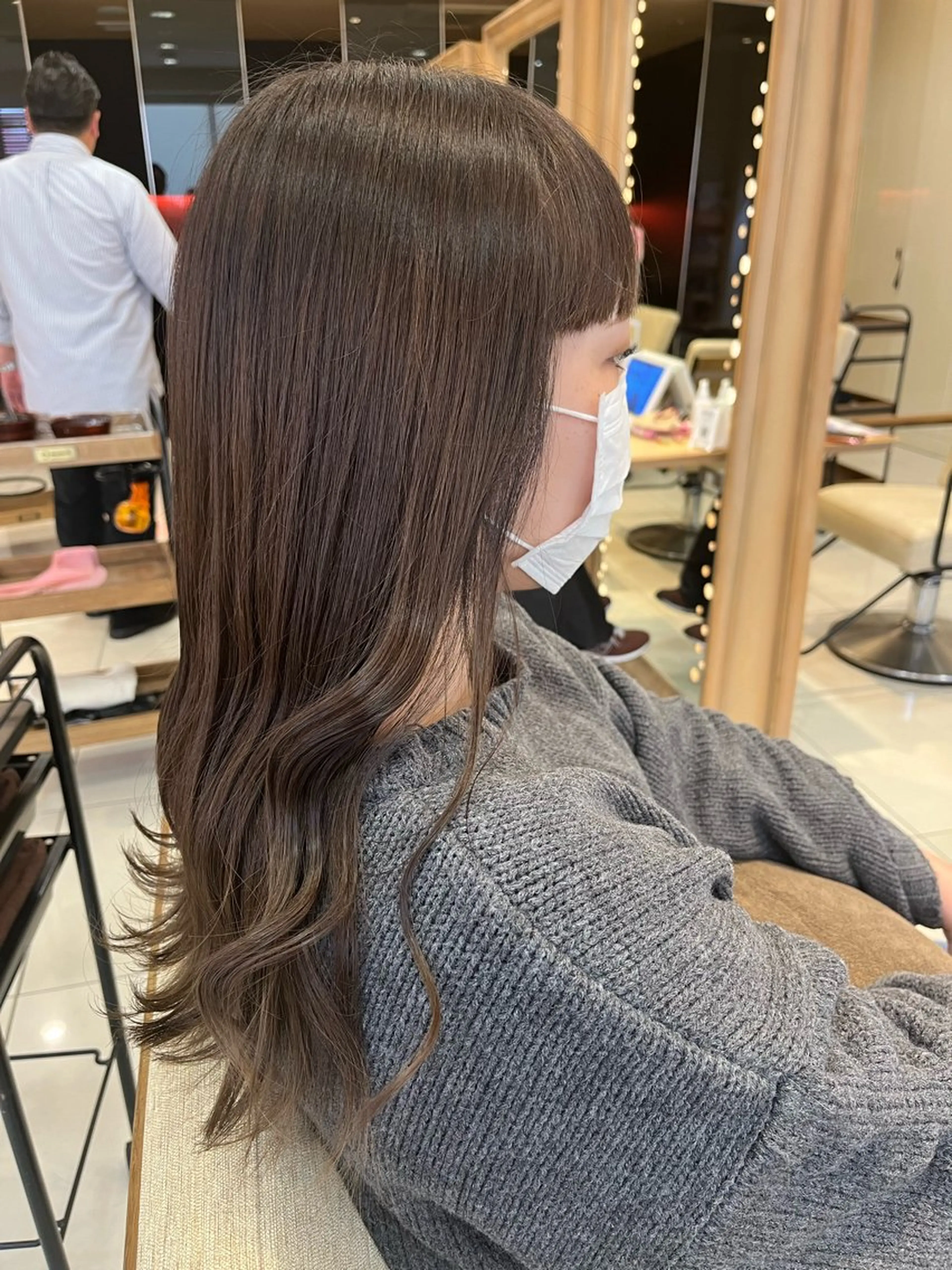 ロング カラー アッシュ アッシュブラウン ブラウンカラー なつな/ 透明感カラーのヘアスタイル