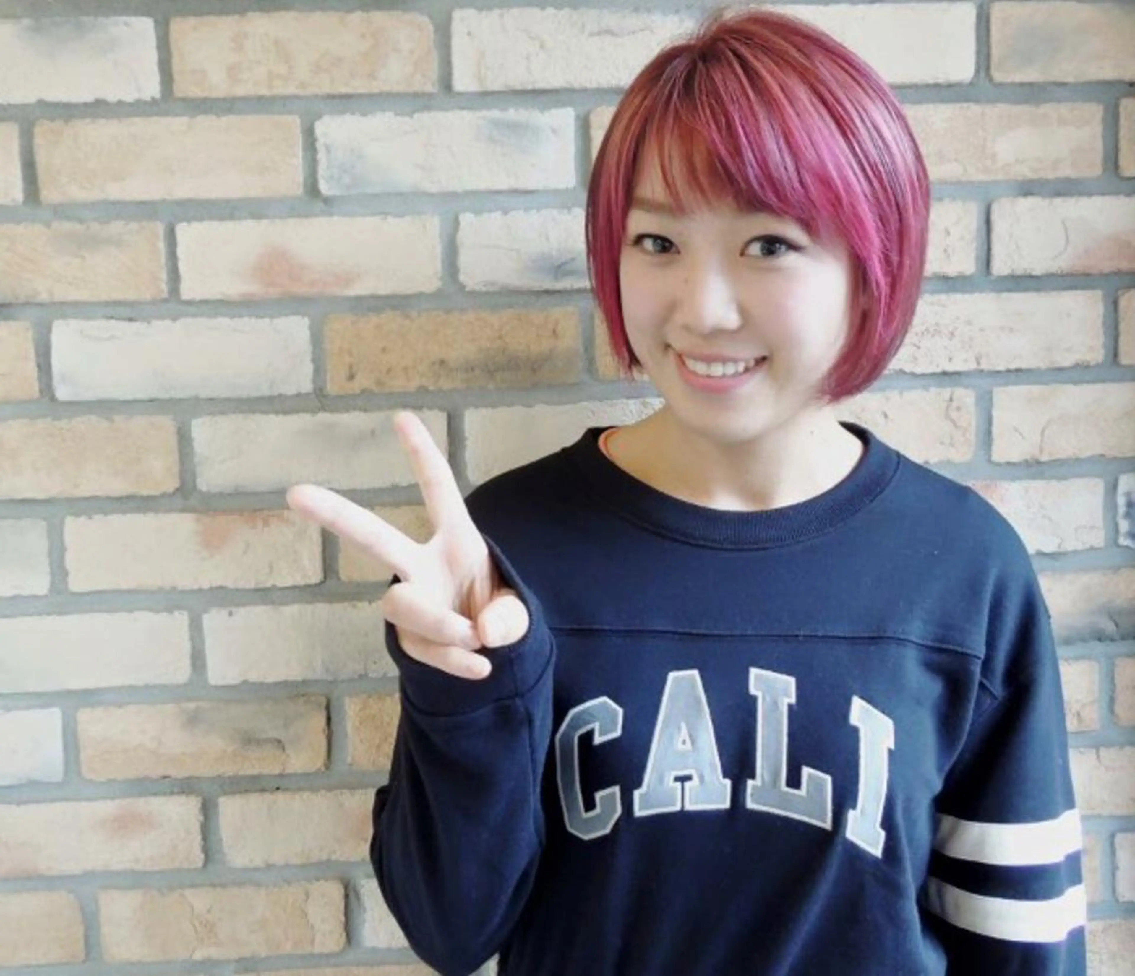 ショート カラー ダブルカラー ピンクカラー 烏山 達也のヘアスタイル