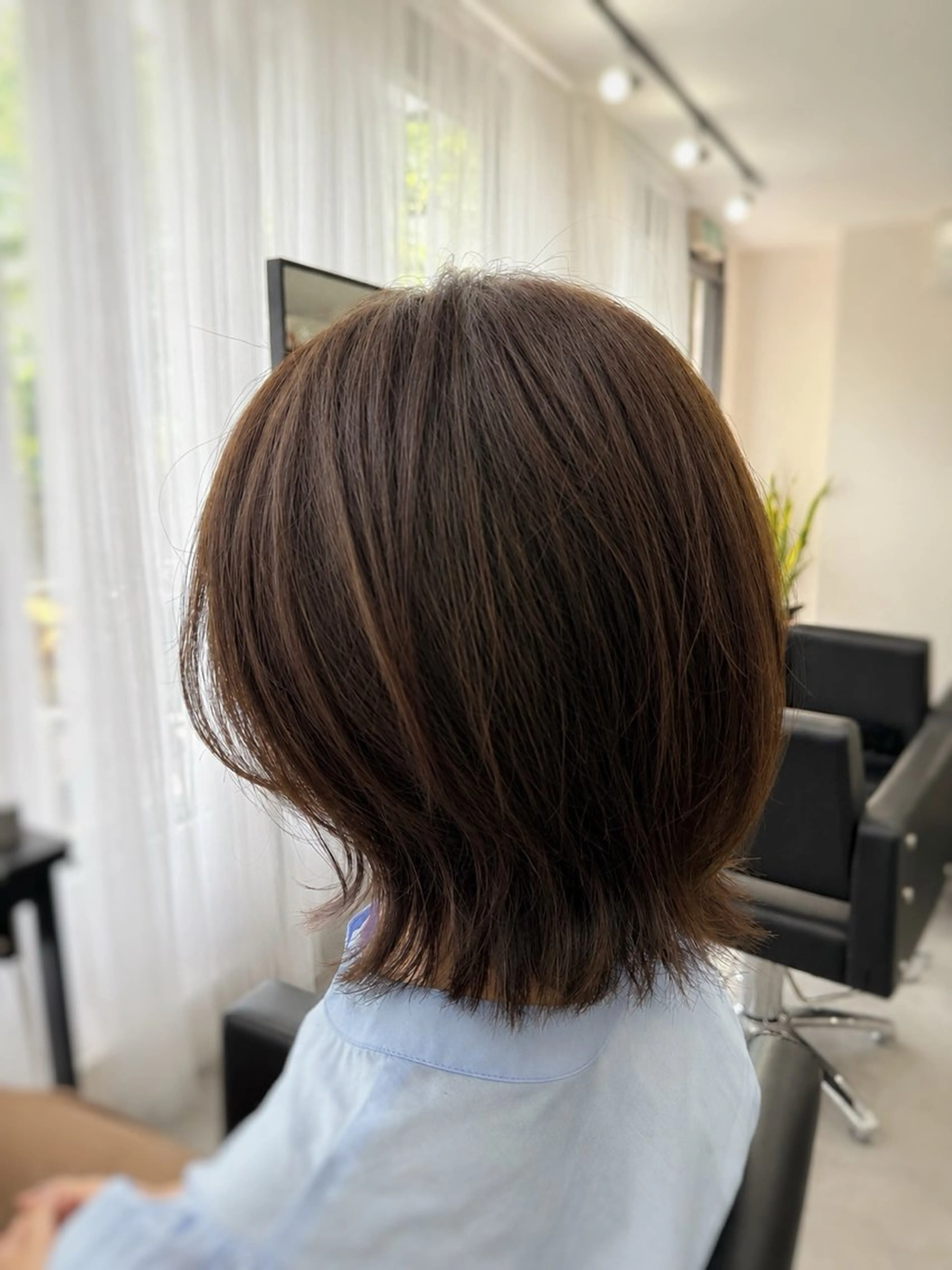 ミディアム カット ヘアカラー 【CLOVE】阿世賀 潤のヘアスタイル