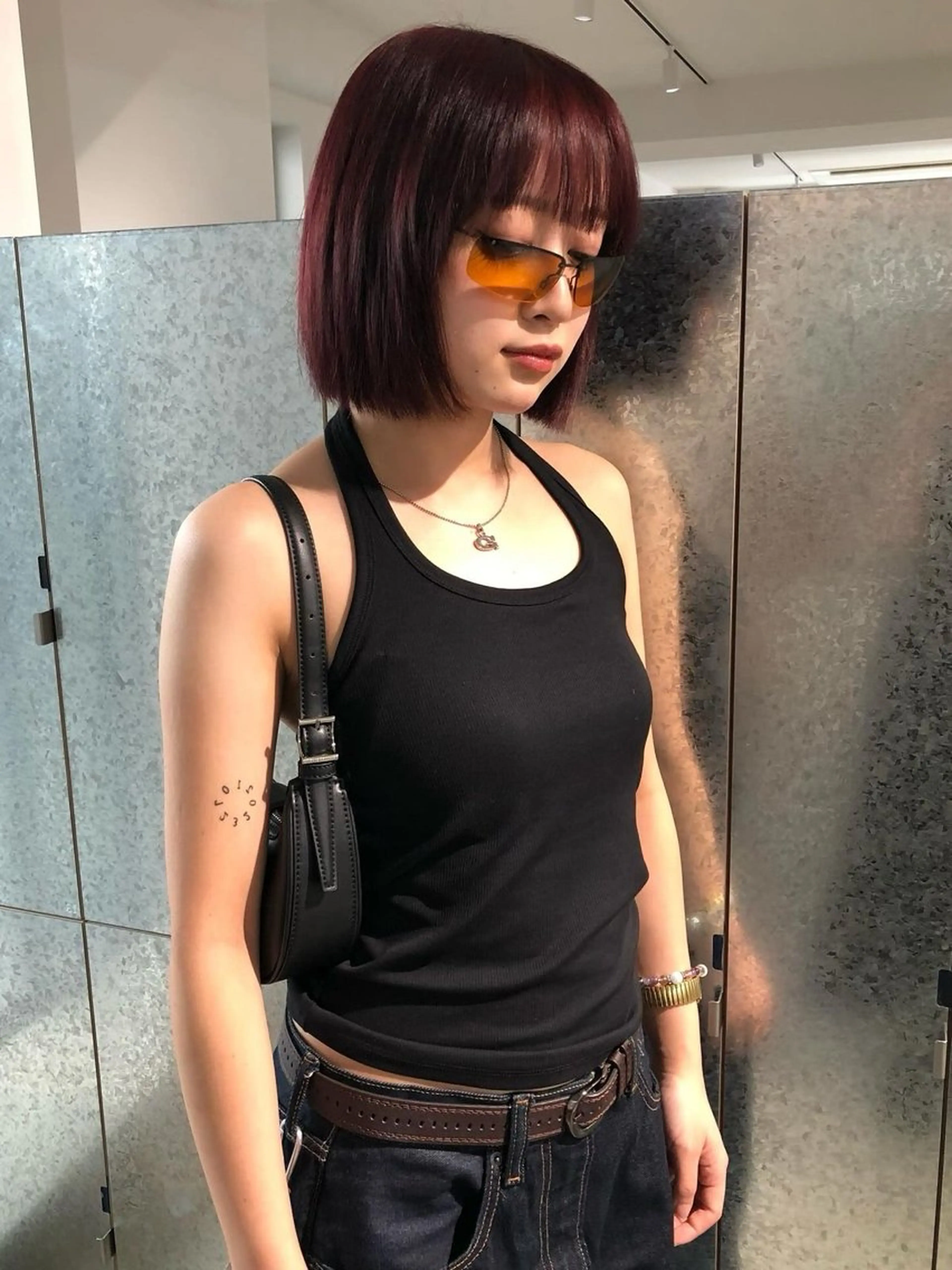 ショート カラー ヘアカラー 山﨑 亜海のヘアスタイル