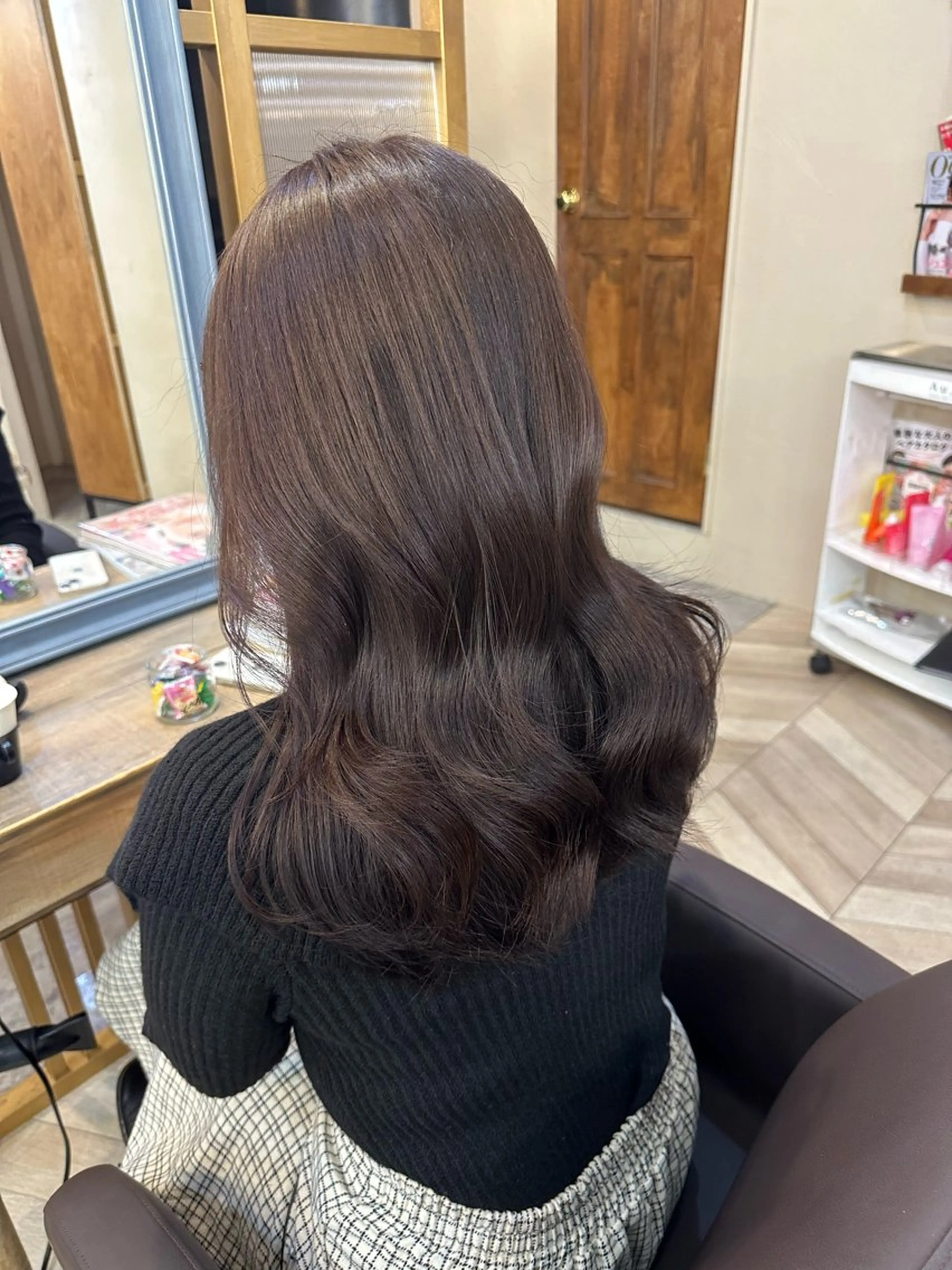 セミロング ラベンダーブラウン 加藤 杏のヘアスタイル