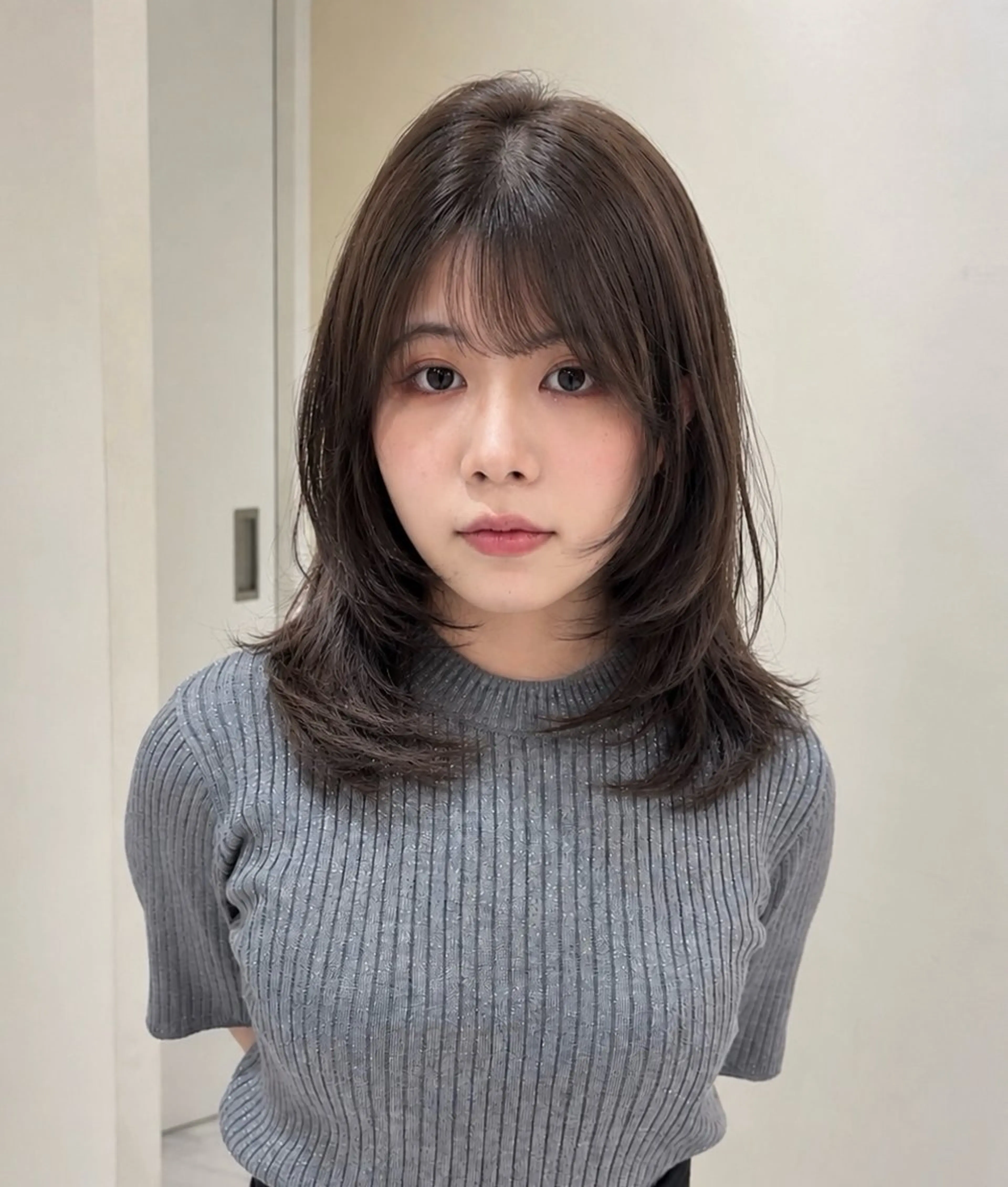 ミディアム カラー カット ヘアカラー ワンホン×髪質改善 つのーか🩶‪🫧のヘアスタイル