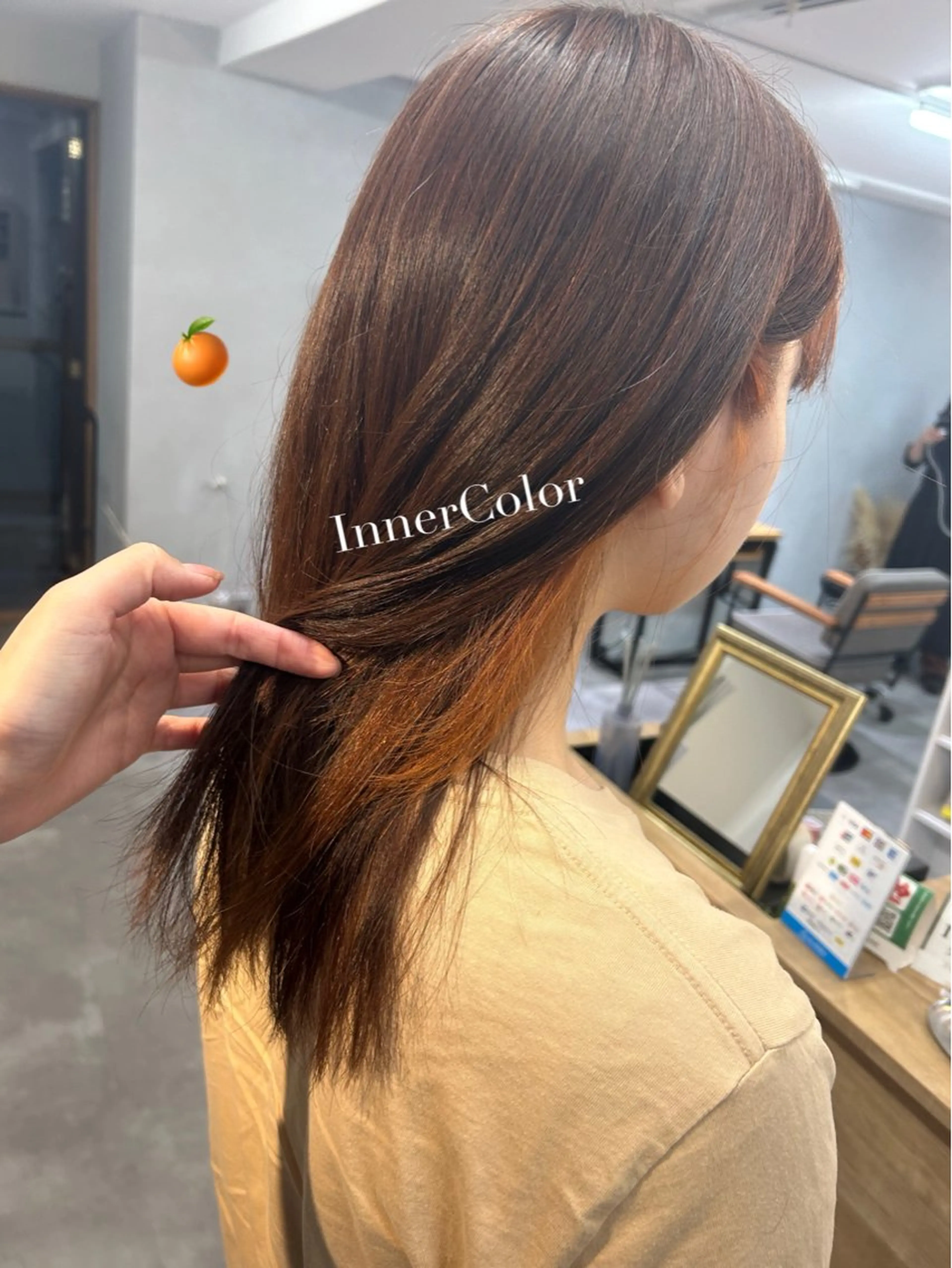 セミロング カラー インナーカラー オレンジ カット ヘアカラー 暖色･似合わせカラー (廣石沙英🎀)のヘアスタイル