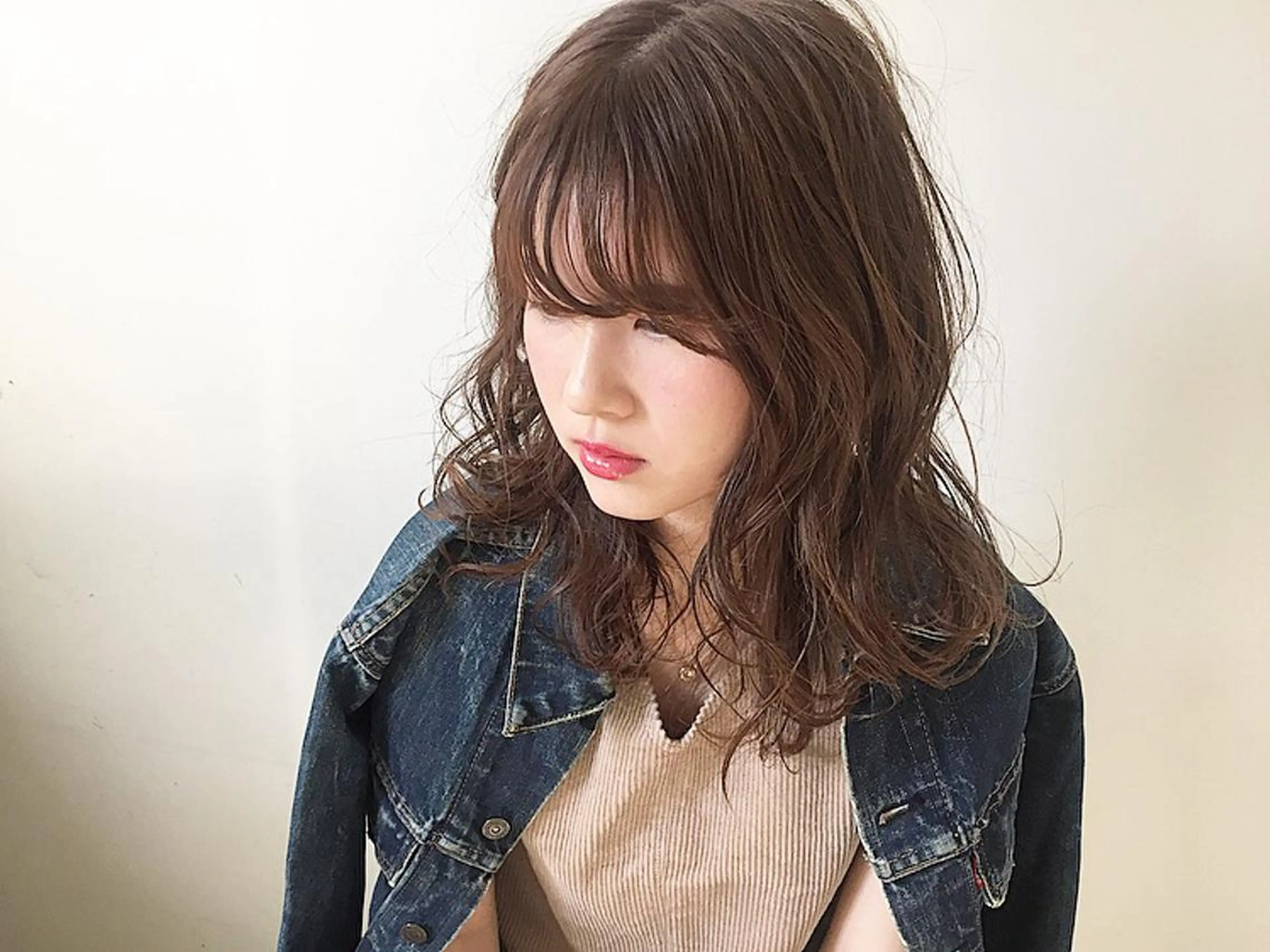 セミロング カラー ITO YUKIのヘアスタイル