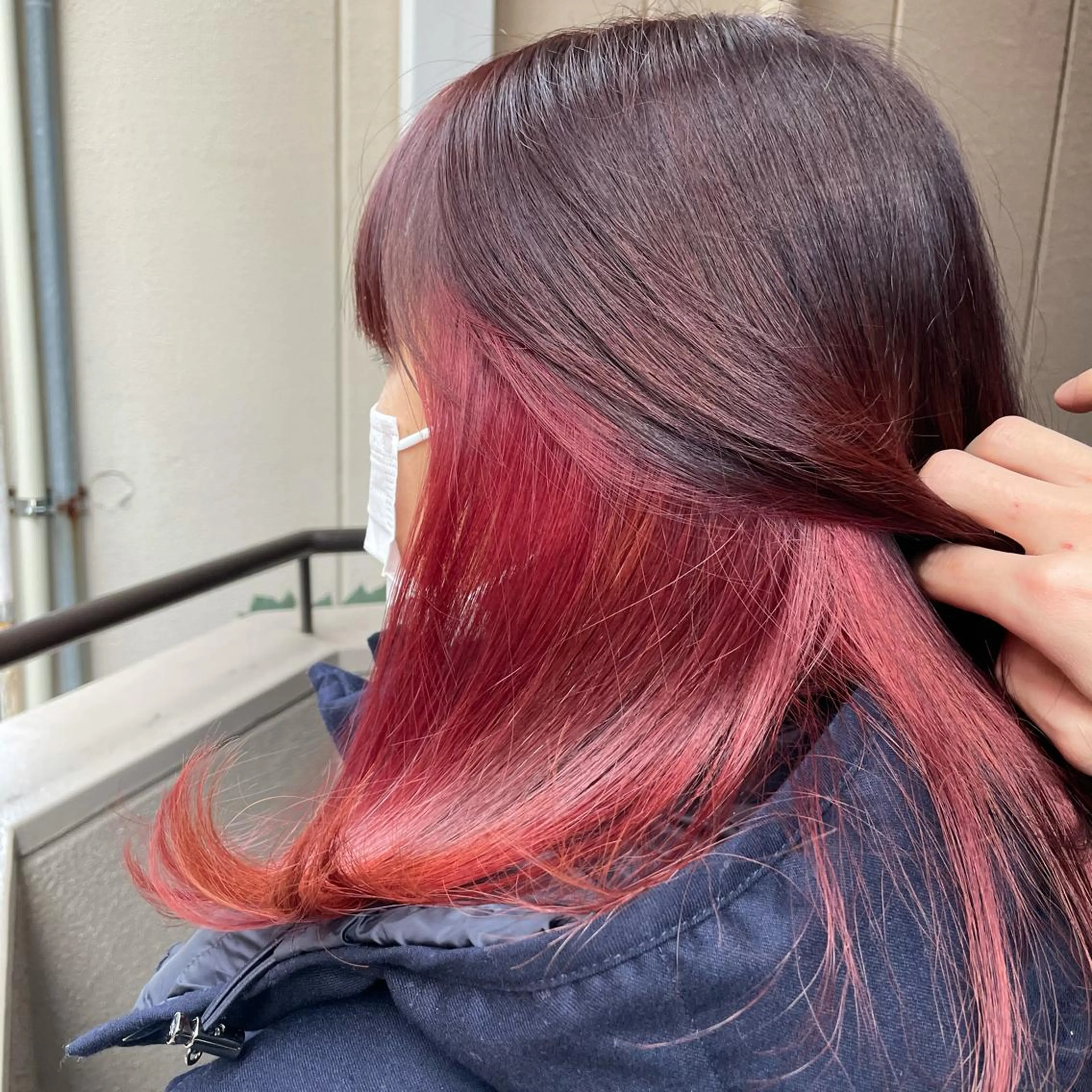 ミディアム カラー パーマ ヘアアレンジ メンズ キッズ ネイル マツエク・マツパ メンズブリーチ メンズインナーカラー メンズ韓国風 ブリーチ ケアブリーチ 切りっぱなしヘアボブ ミディアムヘアRYOのヘアスタイル