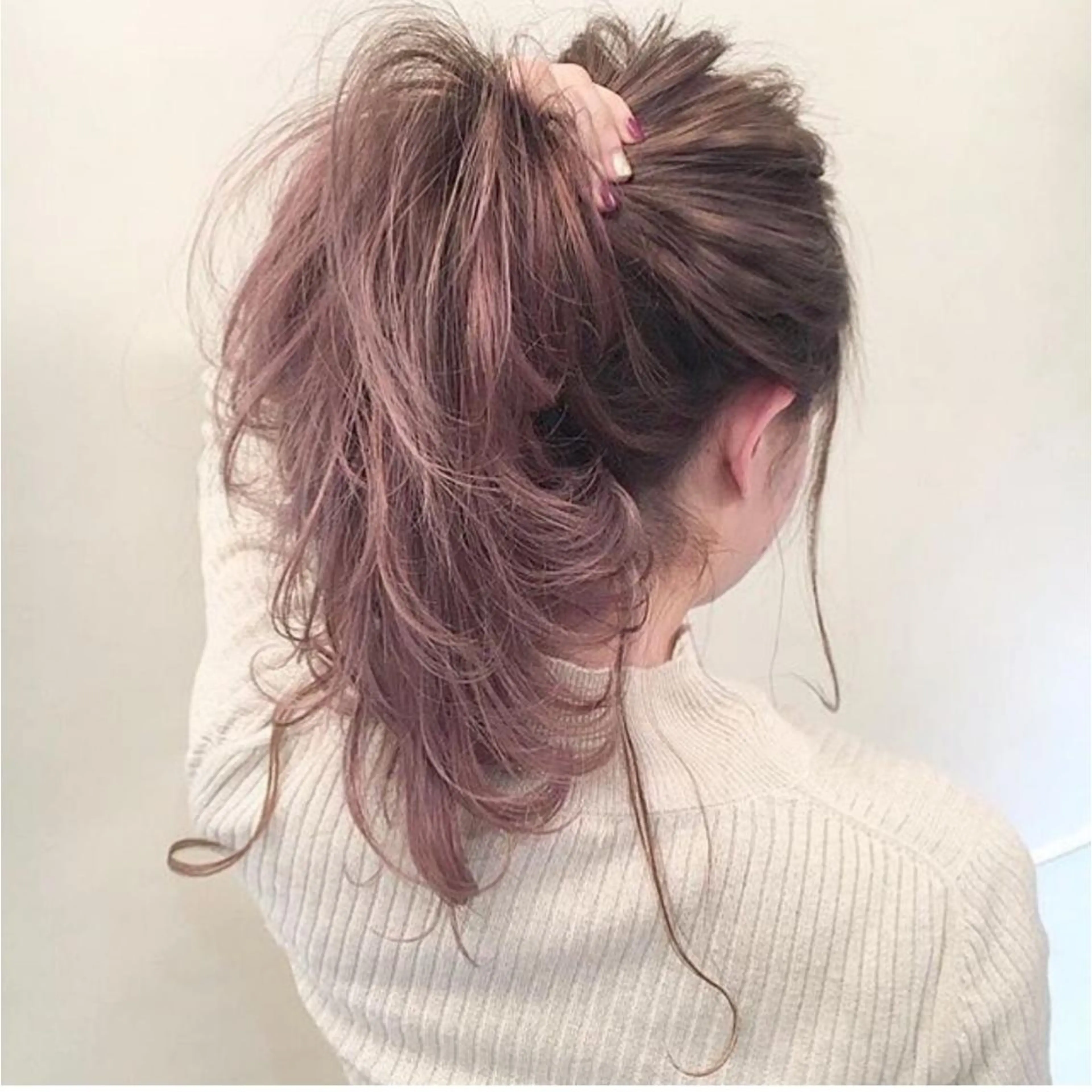 ミディアム カラー ベージュカラー ブリーチ ピンクカラー ピンクベージュ 柔らかbeige モトキのヘアスタイル