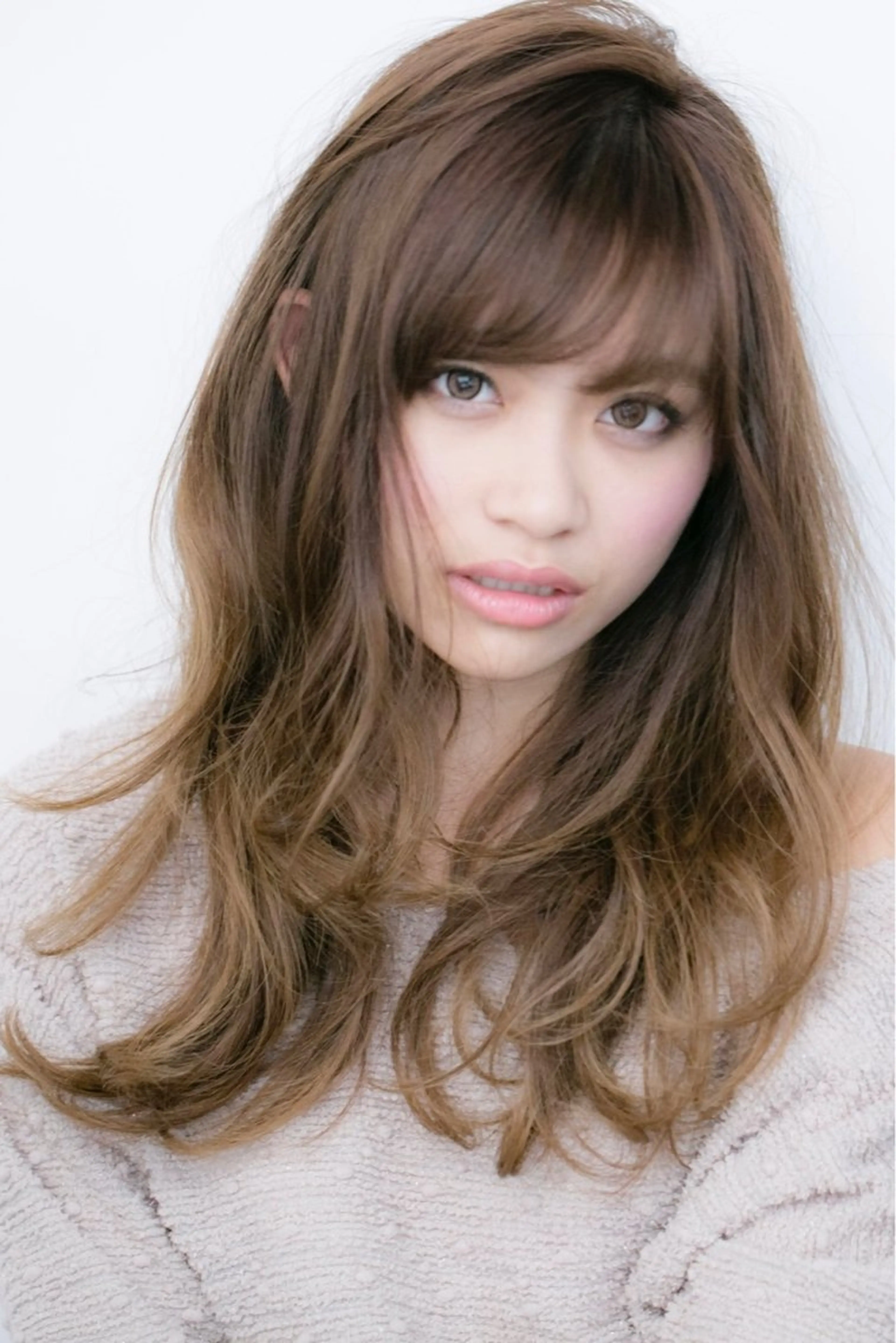 ミディアム ハイライト 髪質改善 小顔カット Endearing 銀座/レイヤーカットのヘアスタイル