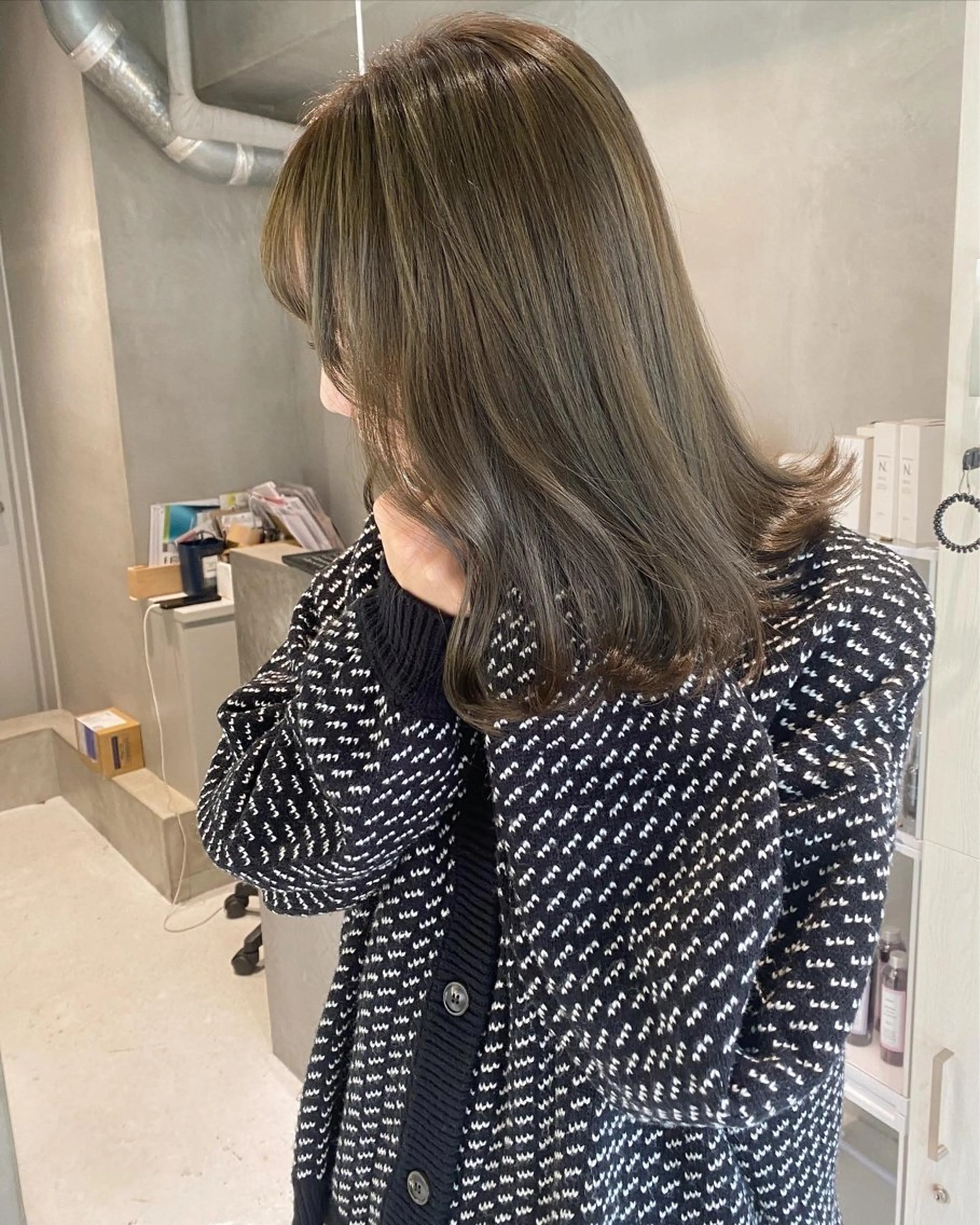 セミロング ヘアカラー まお♡レイヤーカット ×色っぽstyleのヘアスタイル