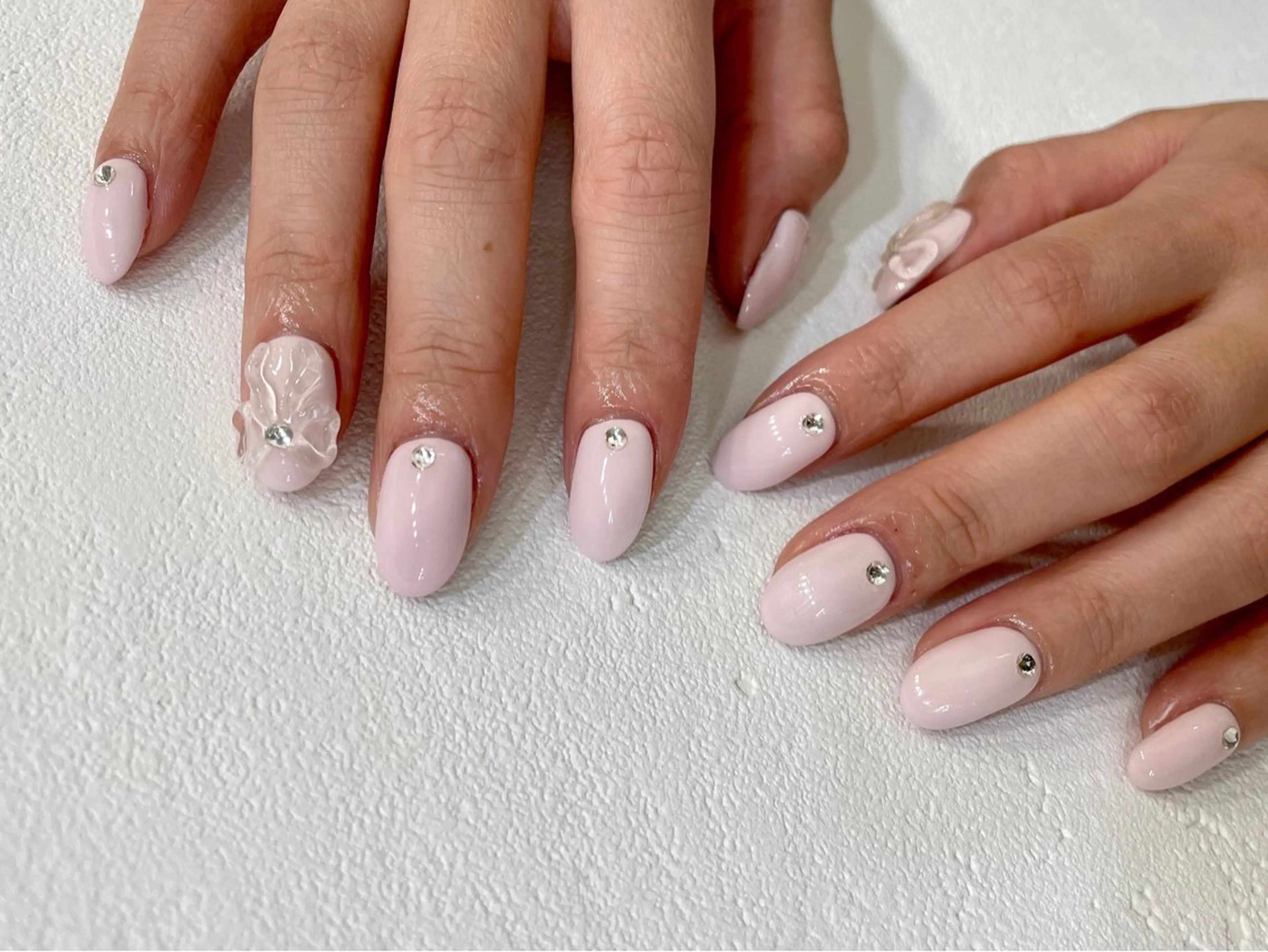 ネイル 氷ネイル・うるうるネイル 韓国ネイル 持ち込み ニュアンスネイル ワンカラーネイル 園田 ソノダのネイルデザイン