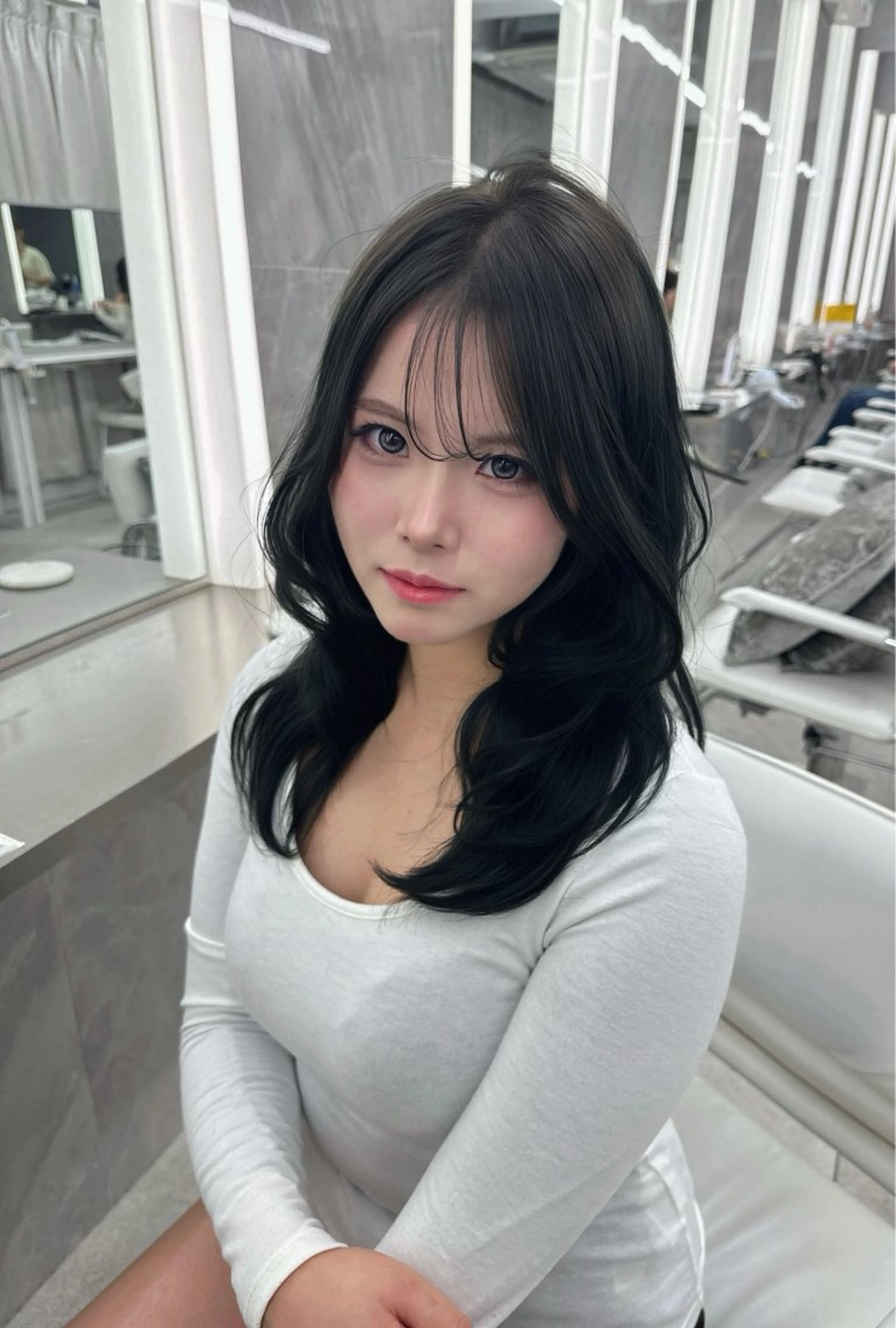 ミディアム カラー 天野 ひとみのヘアスタイル