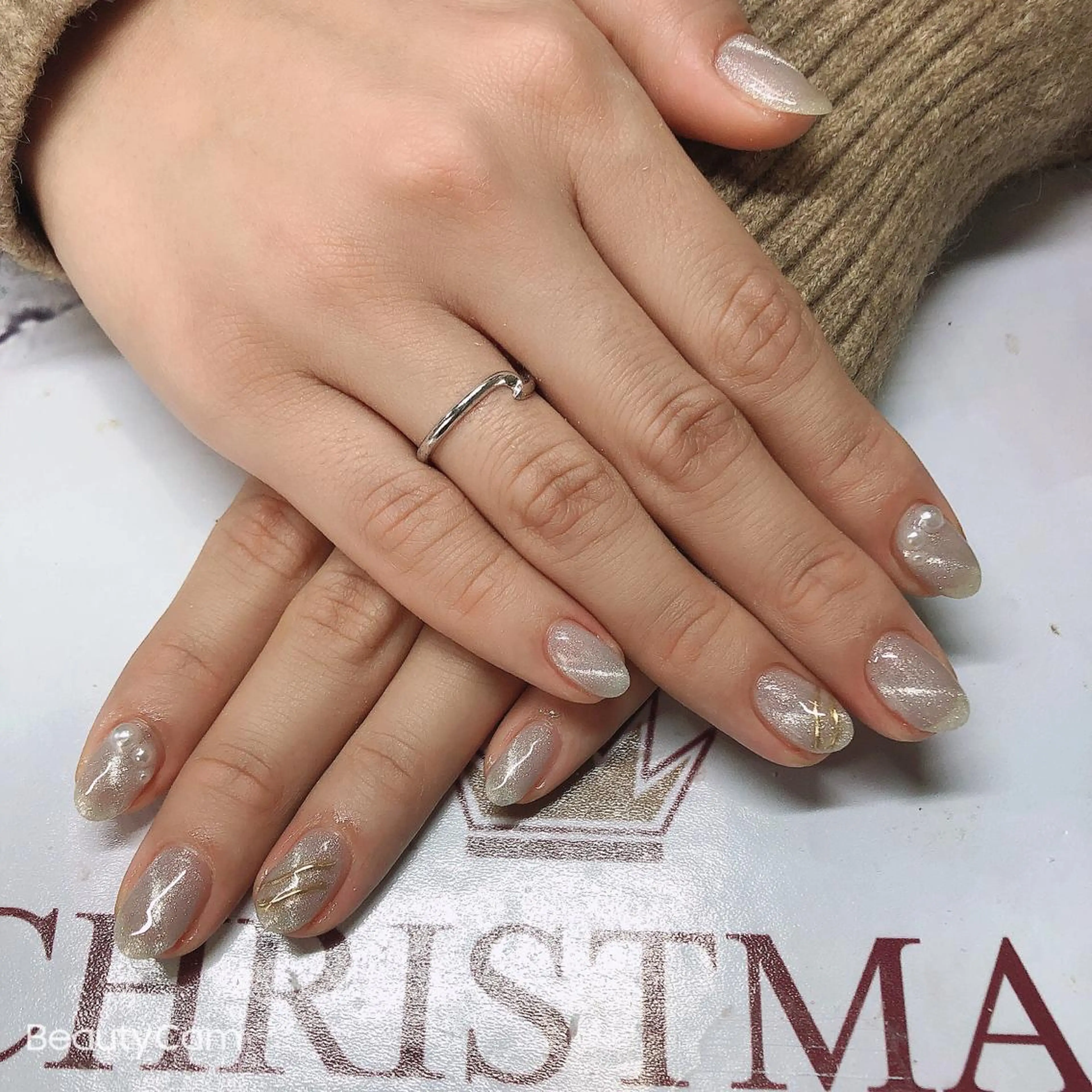 ネイル ガレンドウ 白澤 愛子のネイルデザイン