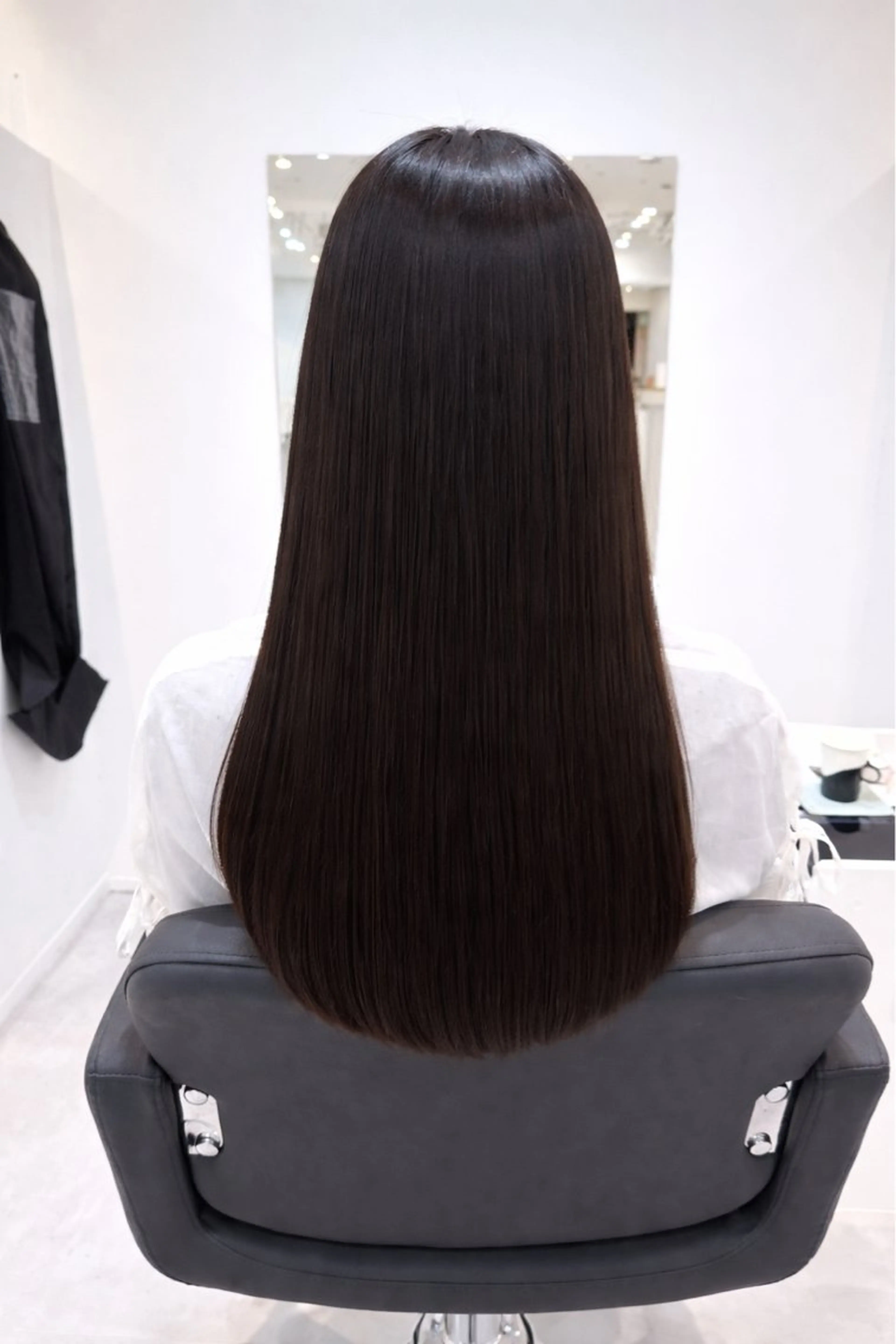 セミロング 縮毛矯正 トリートメント Emuest心斎橋 SAKIのヘアスタイル