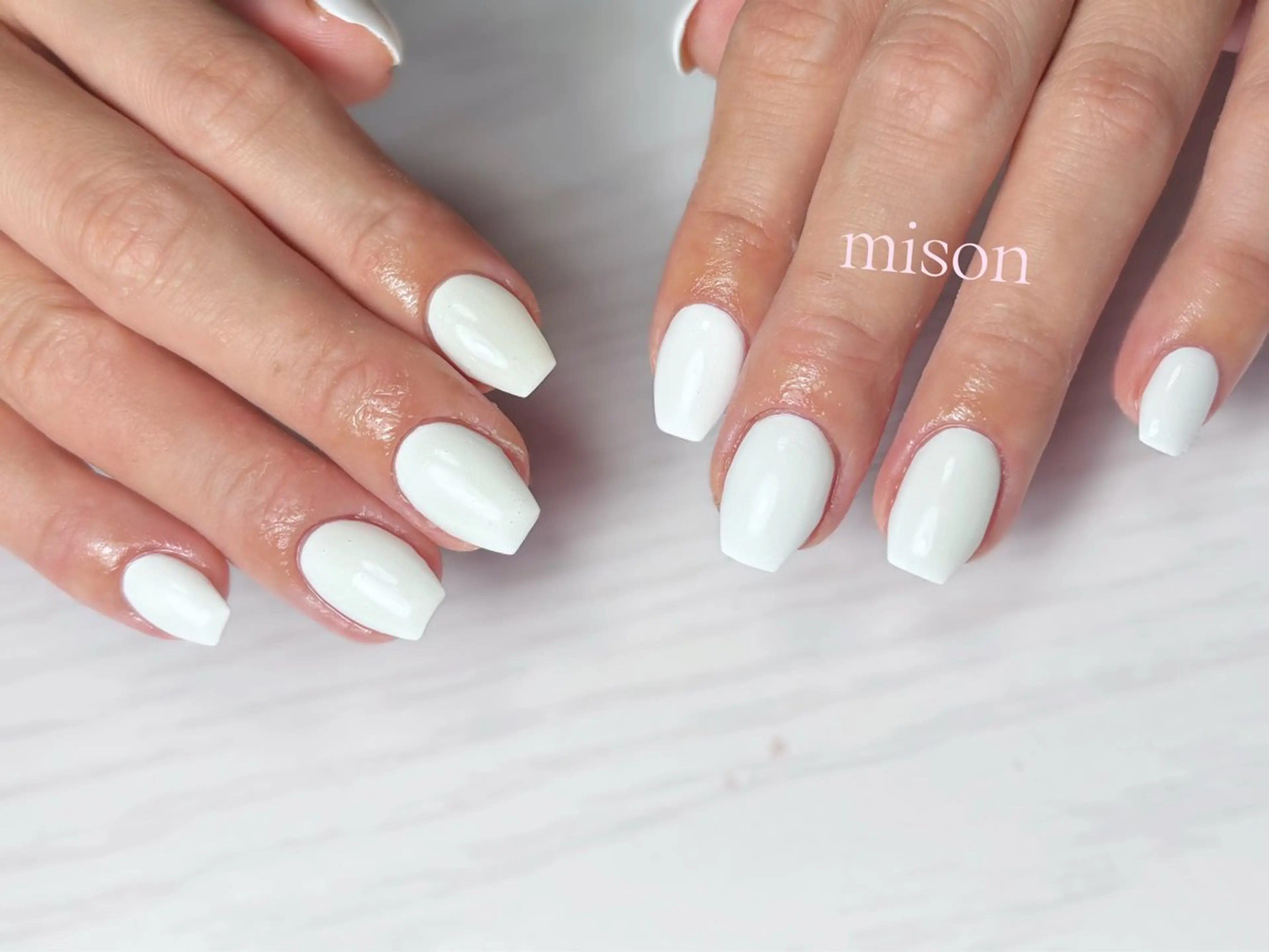 ネイル ホワイト mison所属・mison 安形友花のネイルデザイン