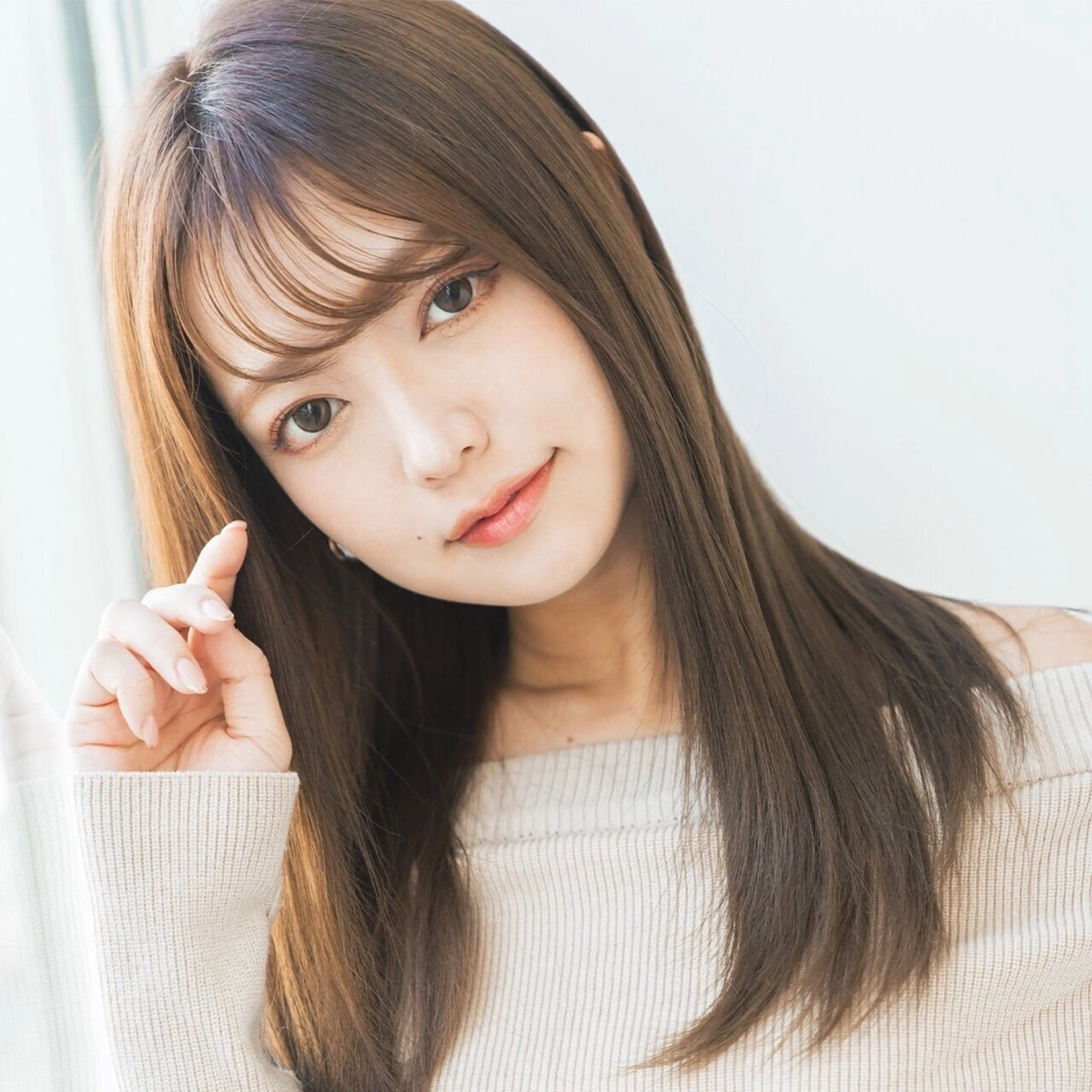 セミロング カット ヘアカラー 縮毛矯正 トリートメント 髙橋明衣 /tocca船橋北口のヘアスタイル