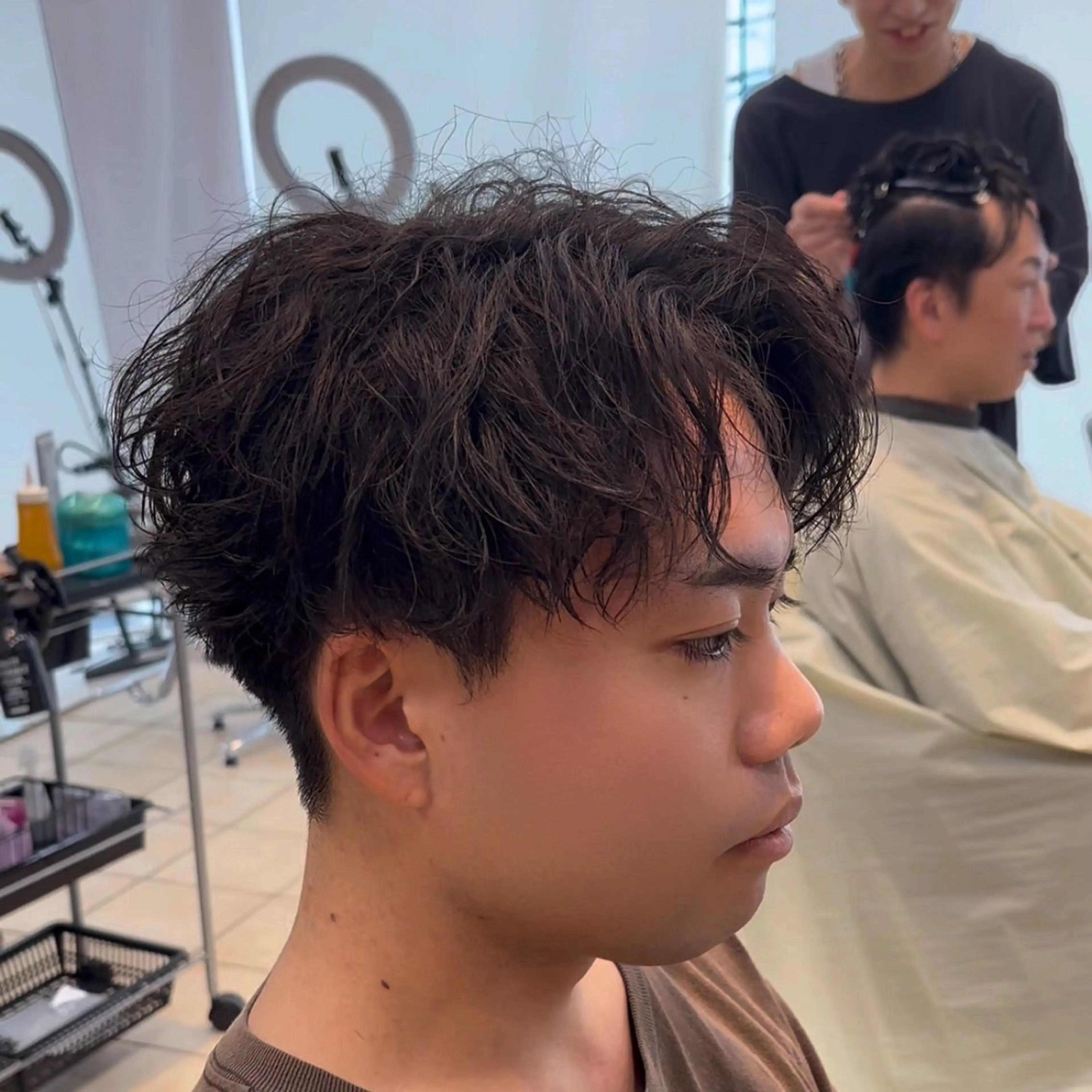 ショート パーマ メンズ センターパート メンズ韓国風 メンズパーマ 韓国風ヘア カット パーマ 大宮メンズパーマ/ シャドウパーマ/瑞月のヘアスタイル