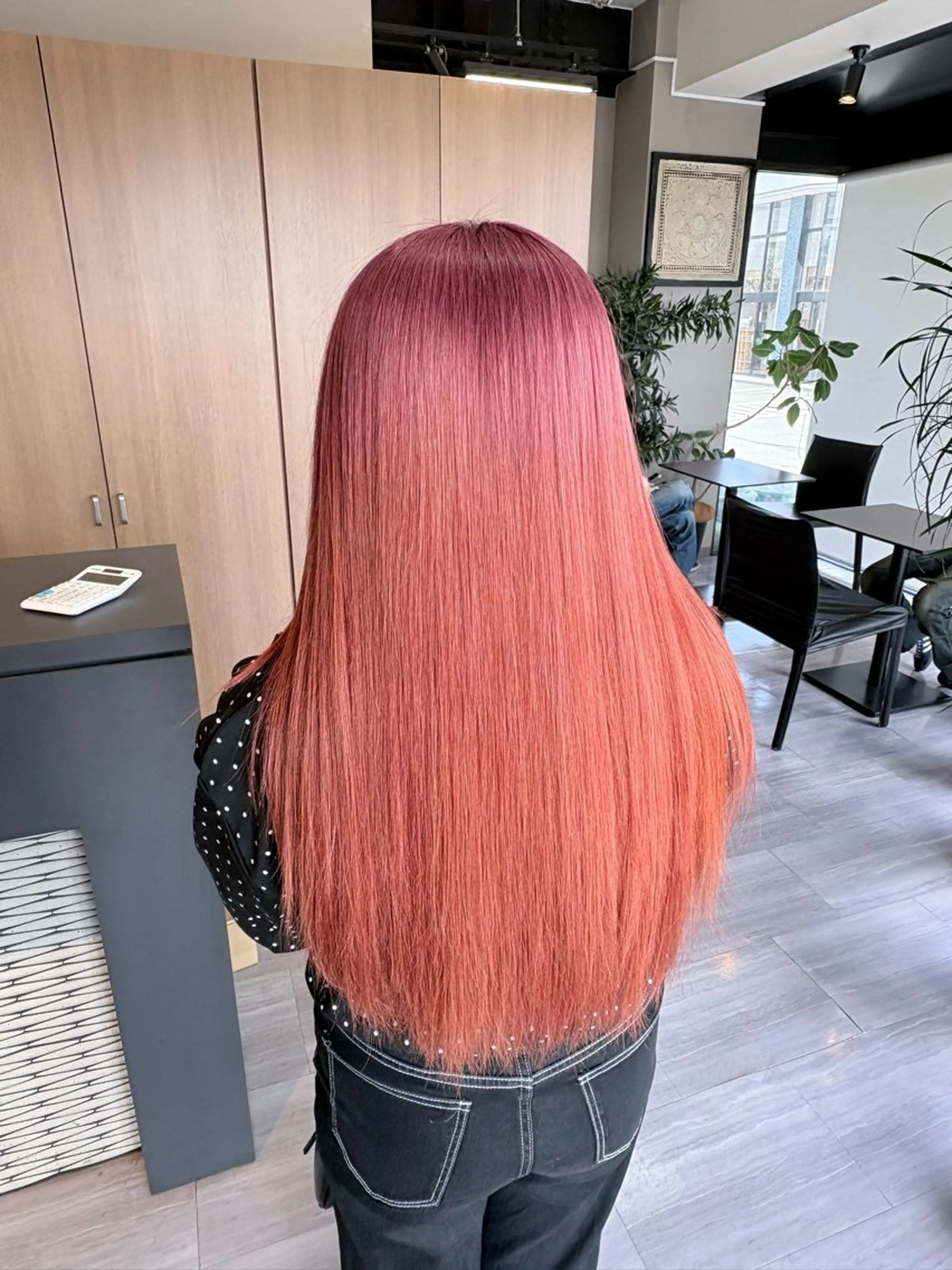 ロング カラー ブリーチ ピンクカラー ヘアカラー arika さやのマツエク・マツパデザイン