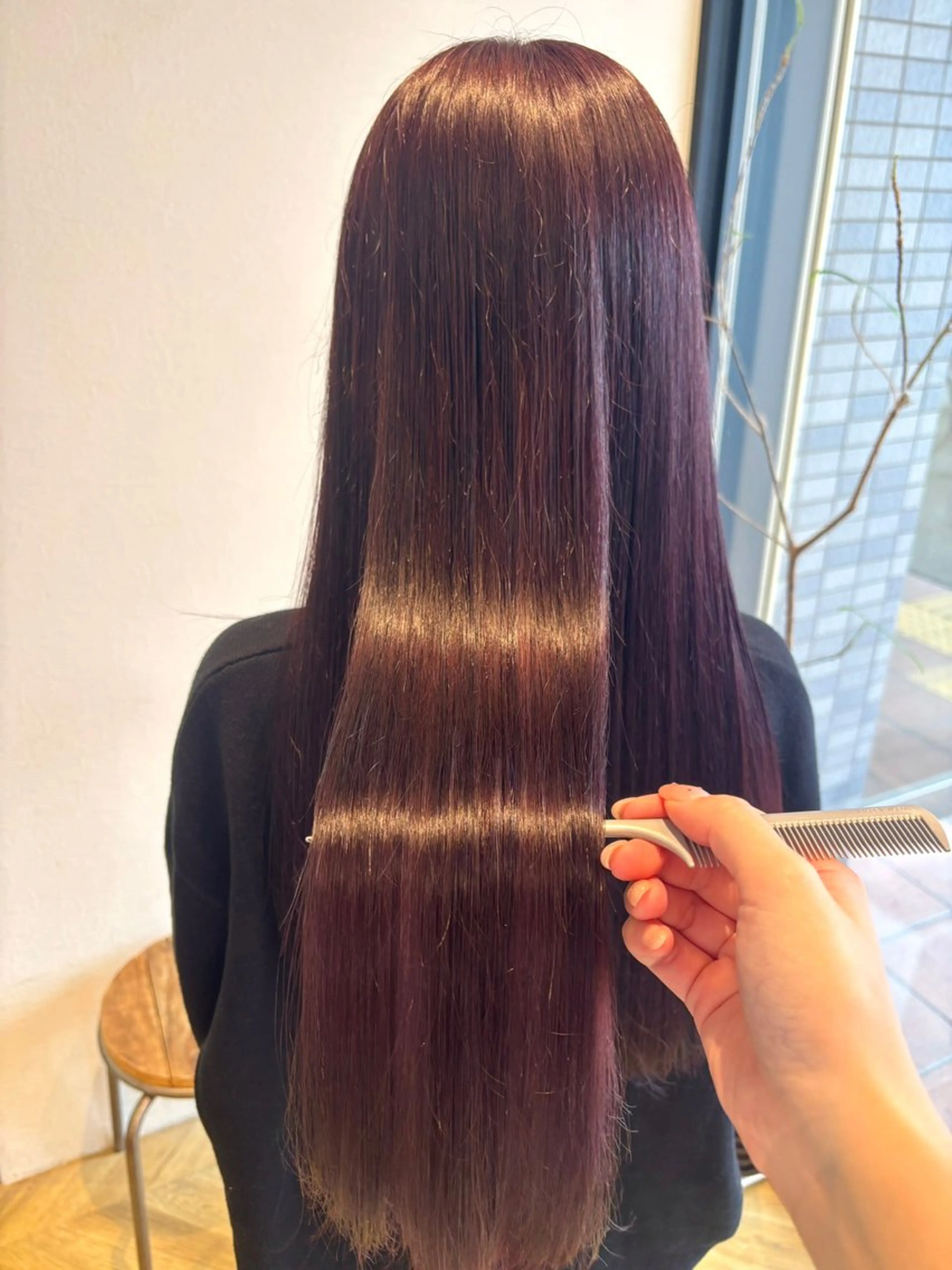 ロング カラー ブリーチ ボルドーカラー ブリーチなしカラー ヘアカラー .sirohair momoka🫧のヘアスタイル