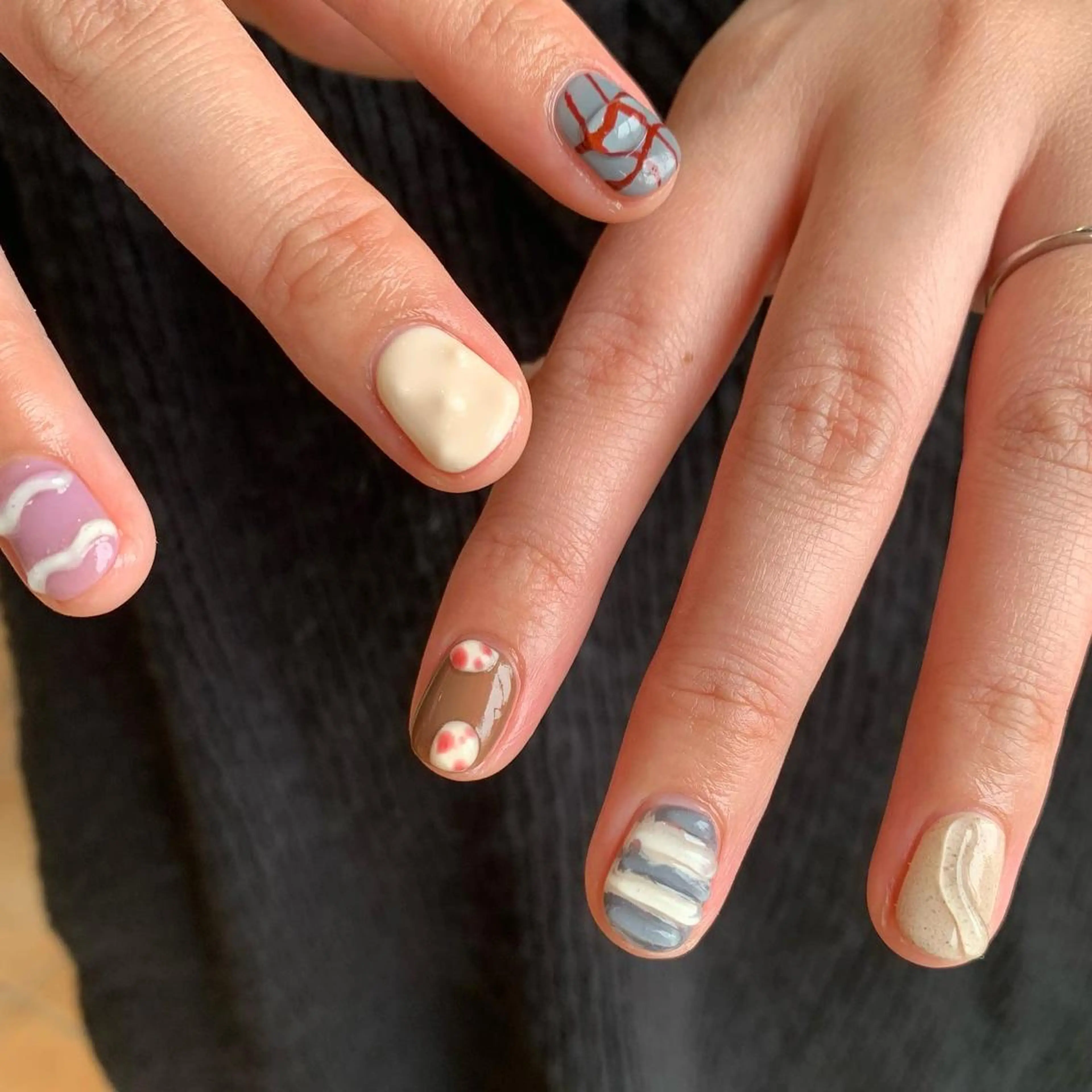 ネイル ぷっくりネイル ハンドネイル 佐藤 穂乃香のネイルデザイン