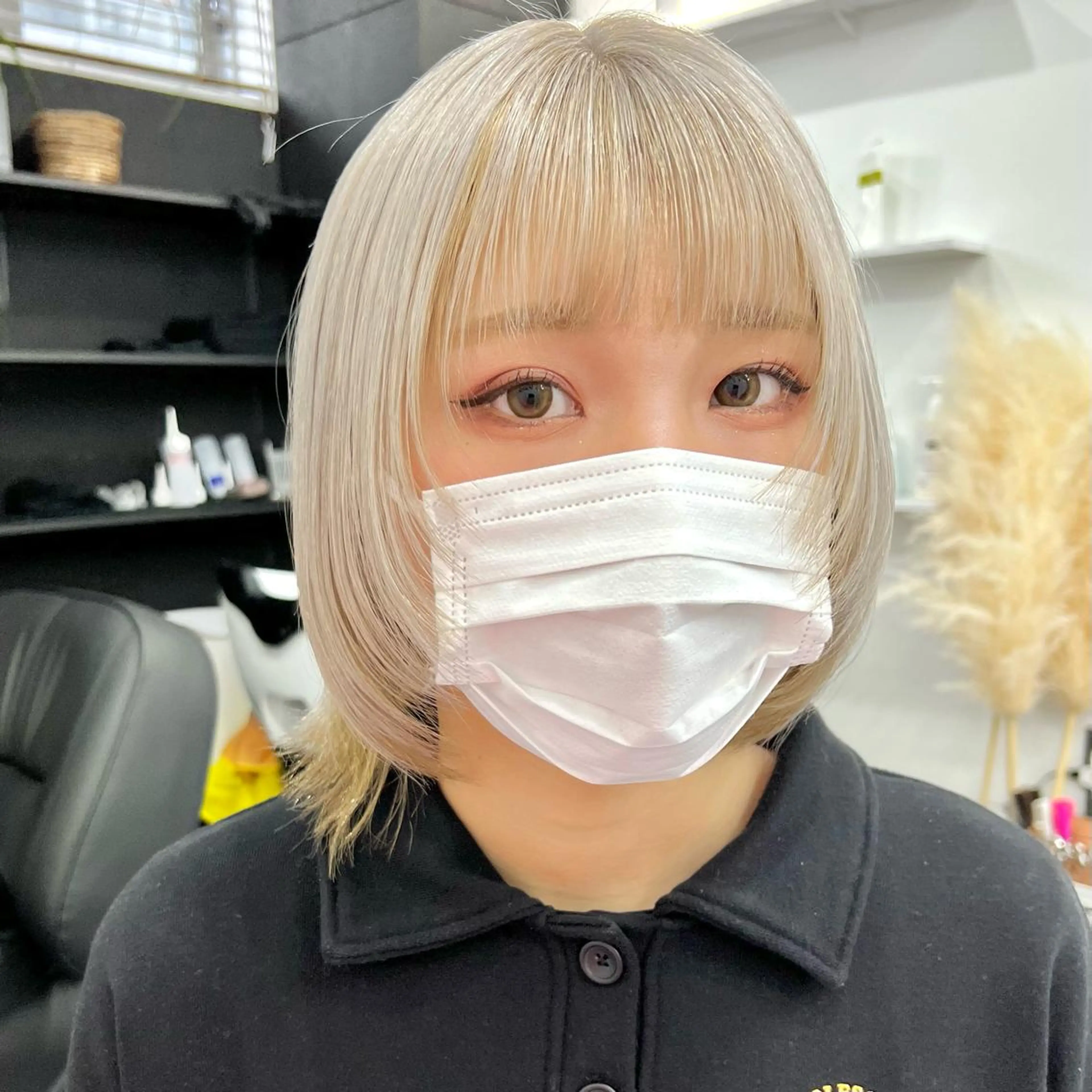 ショート カラー ブリーチ ハイトーンカラー ケアブリーチ×ハイト ーン専門/SHOTAのヘアスタイル