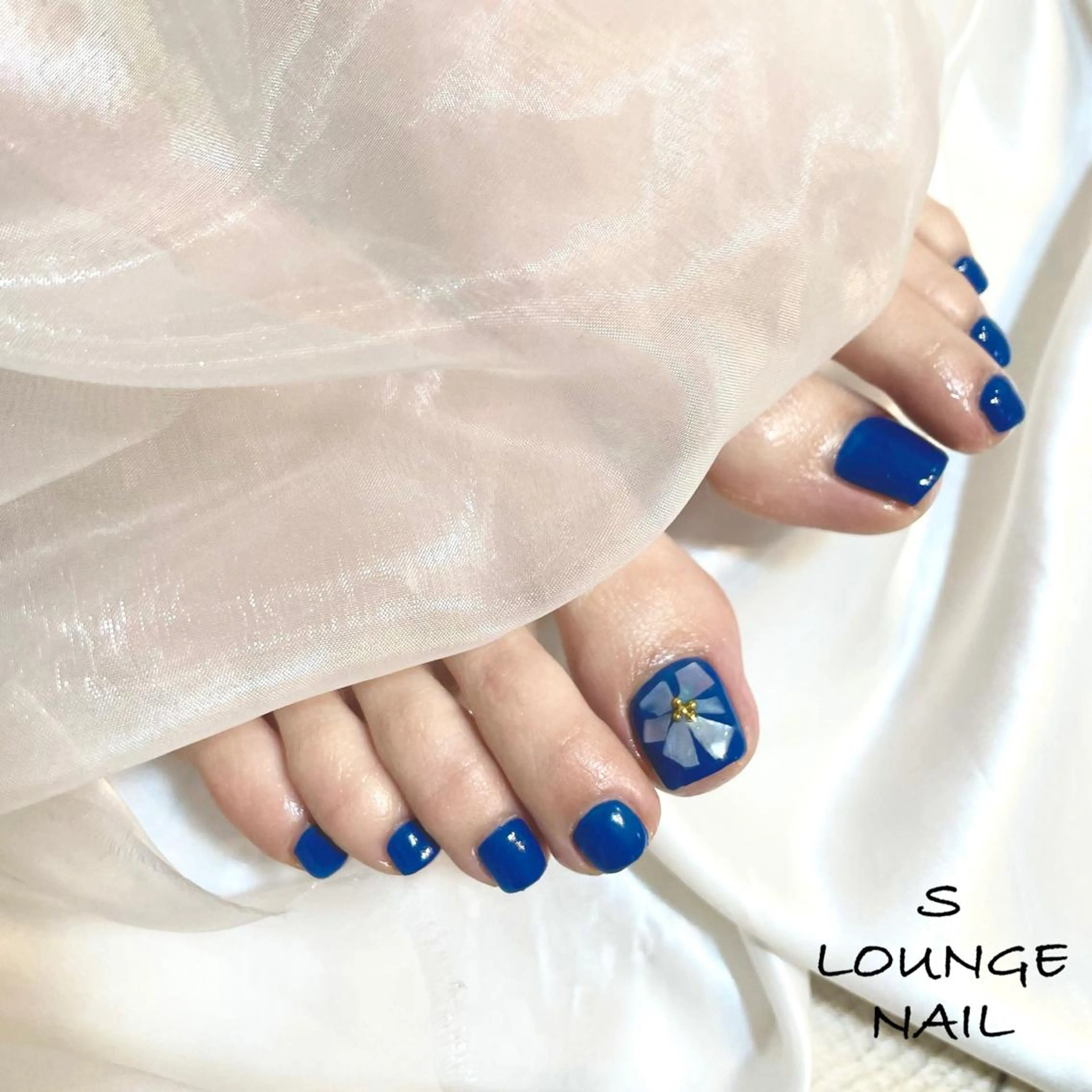 ネイル アートネイル フラワーネイル ハンドネイル フットネイル S LOUNGE NAIL所属・パーツたくさん🍓 SUMIのネイルデザイン