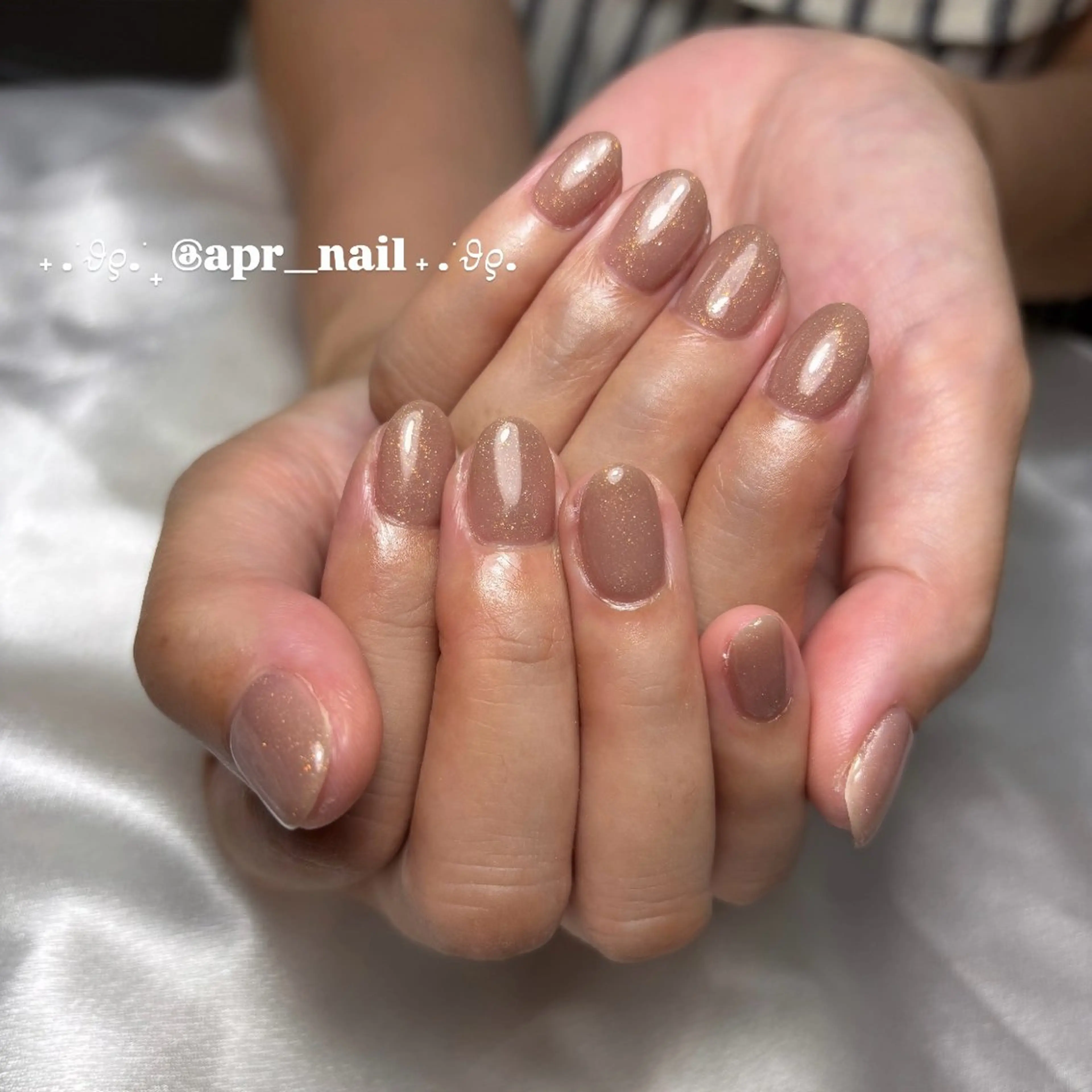 ネイル ブラウン ラメ(グリッター) Nailsalon apricotのネイルデザイン