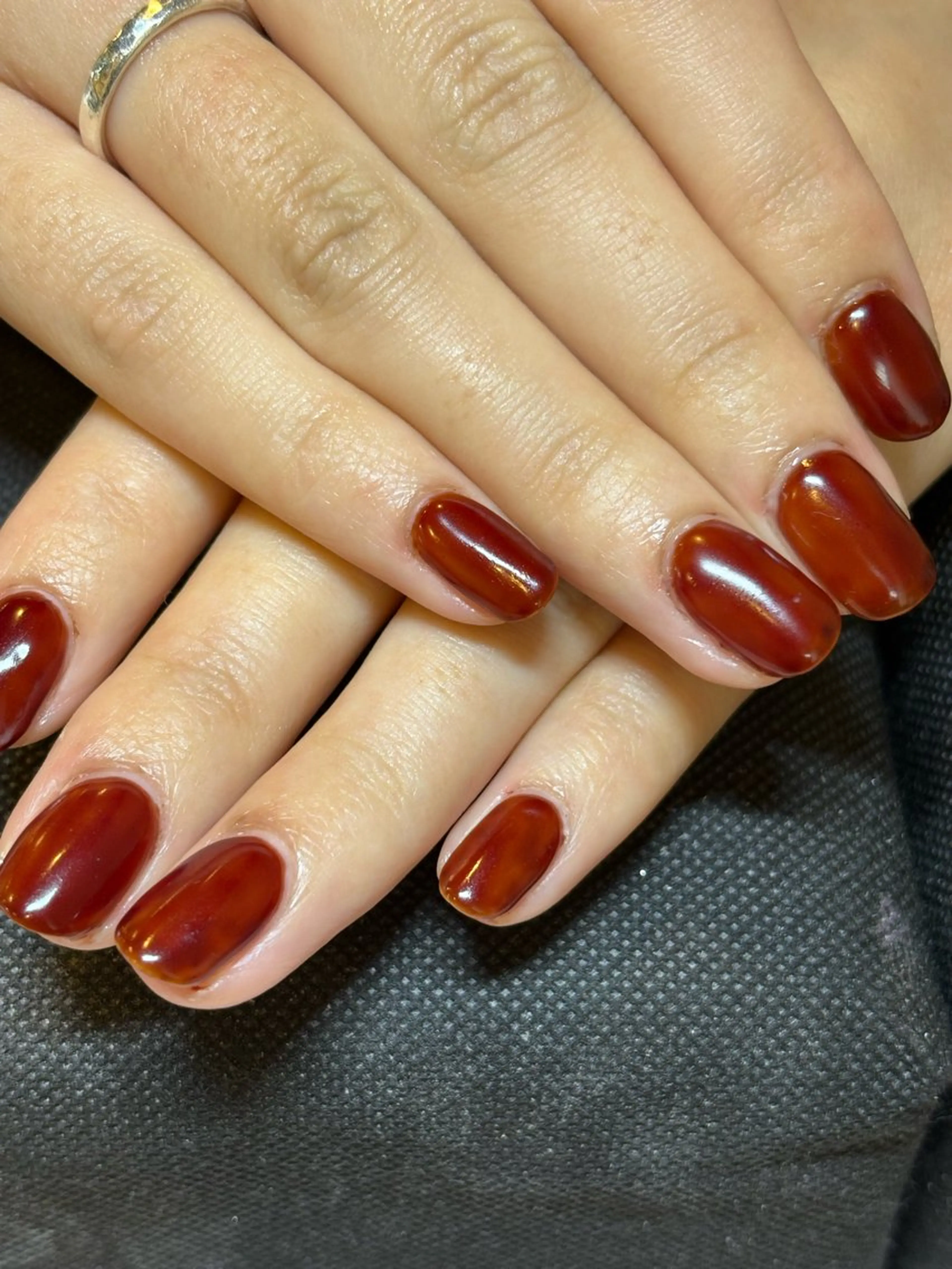 ネイル ブラウン 春ネイル Miura.H 🦋🫧のネイルデザイン