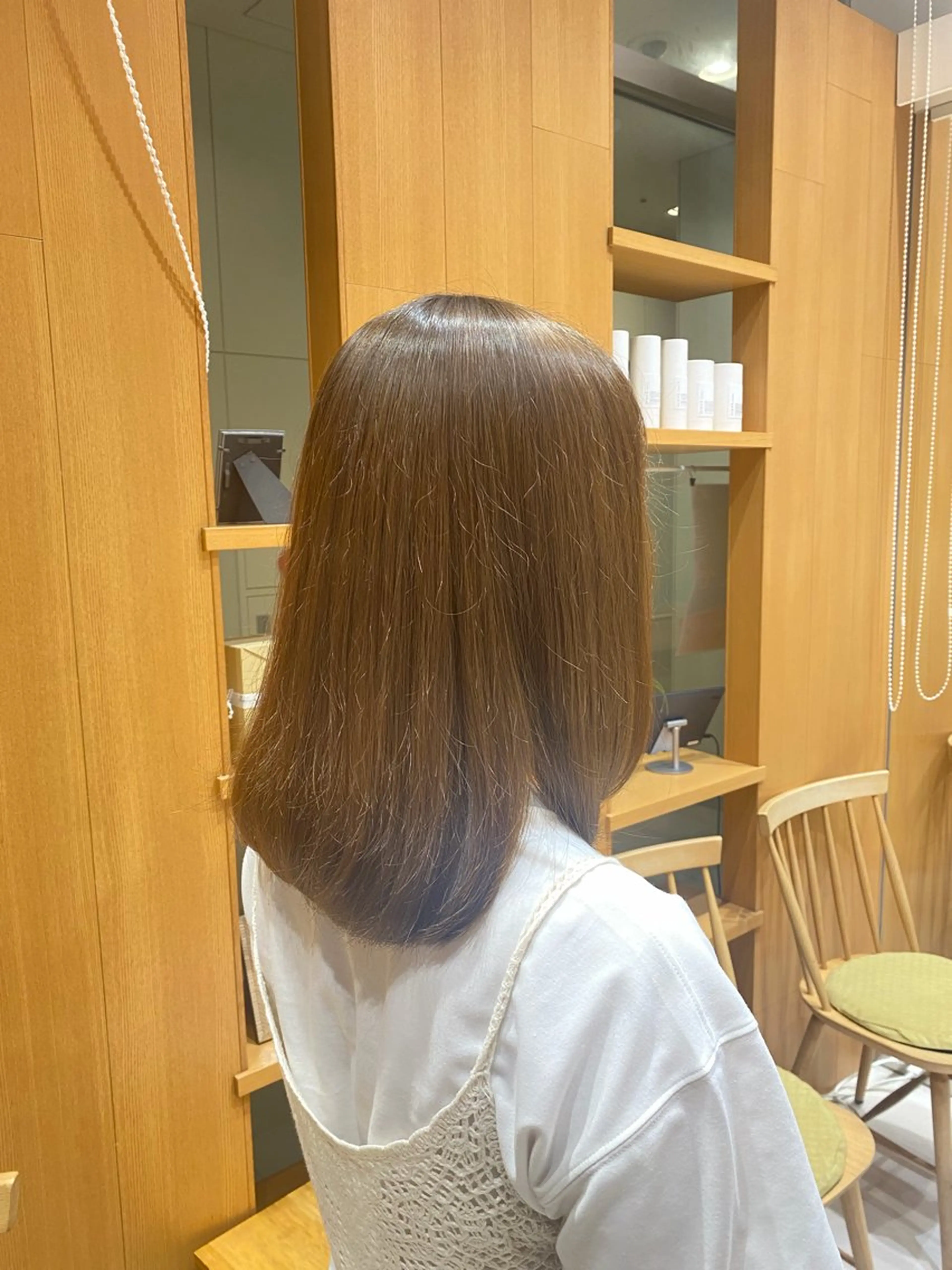 ミディアム ヘアカラー トリートメント 💎ツヤ髪ストレート カラー💎かのんのヘアスタイル