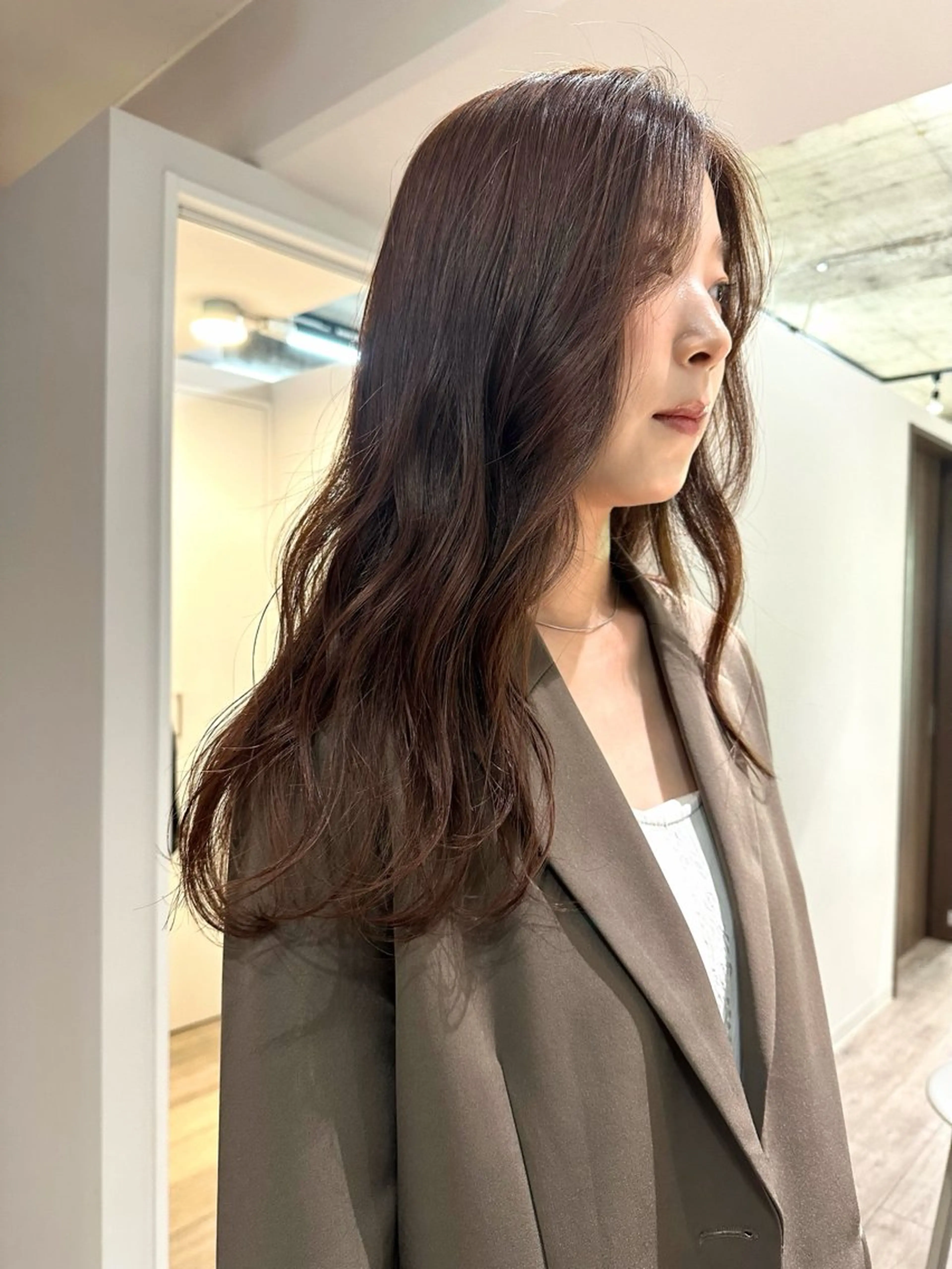 ロング カット ヘアカラー トリートメント 山本 菜月のヘアスタイル