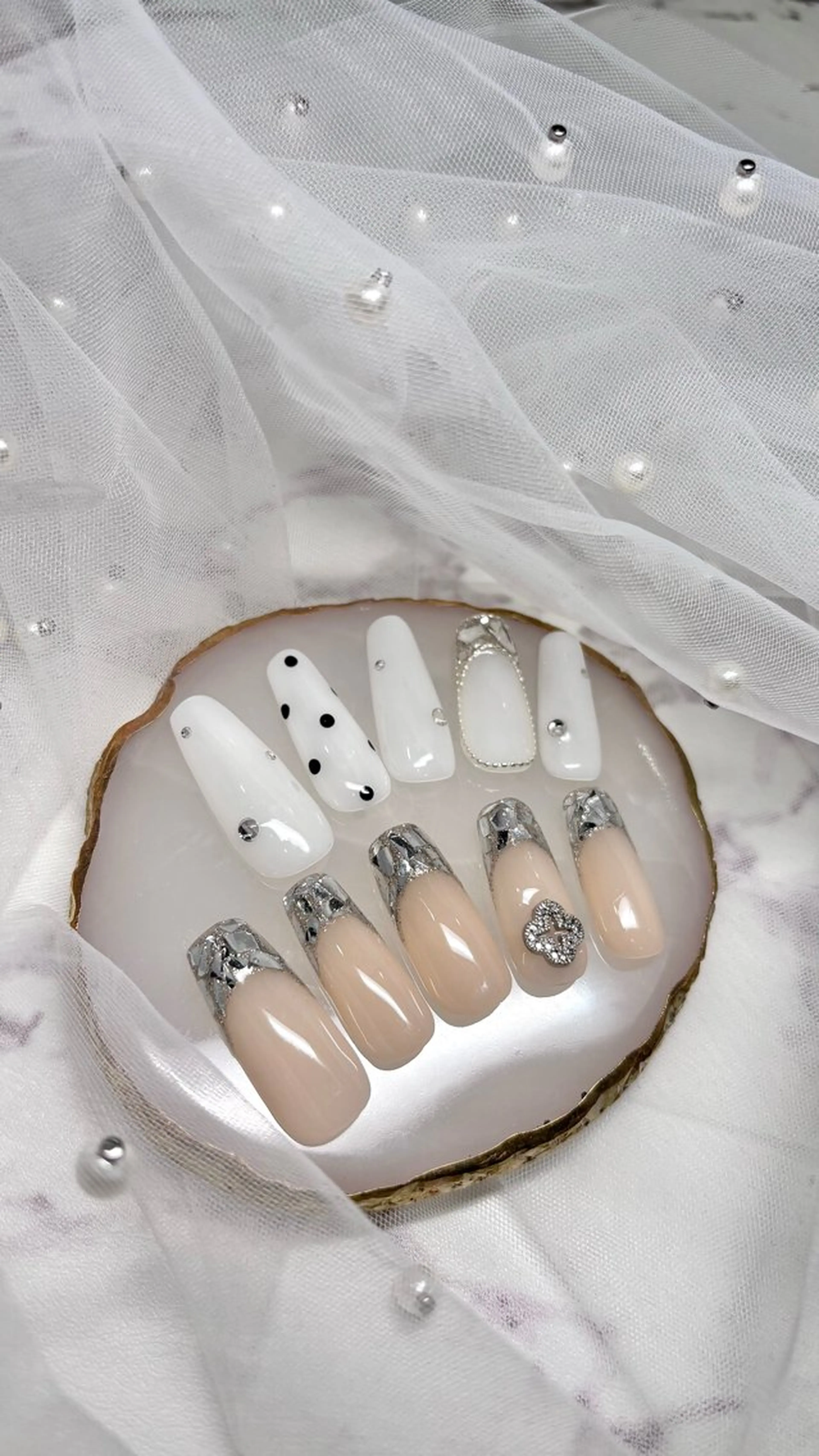 ネイル ハンドネイル ANELA ANNAのネイルデザイン