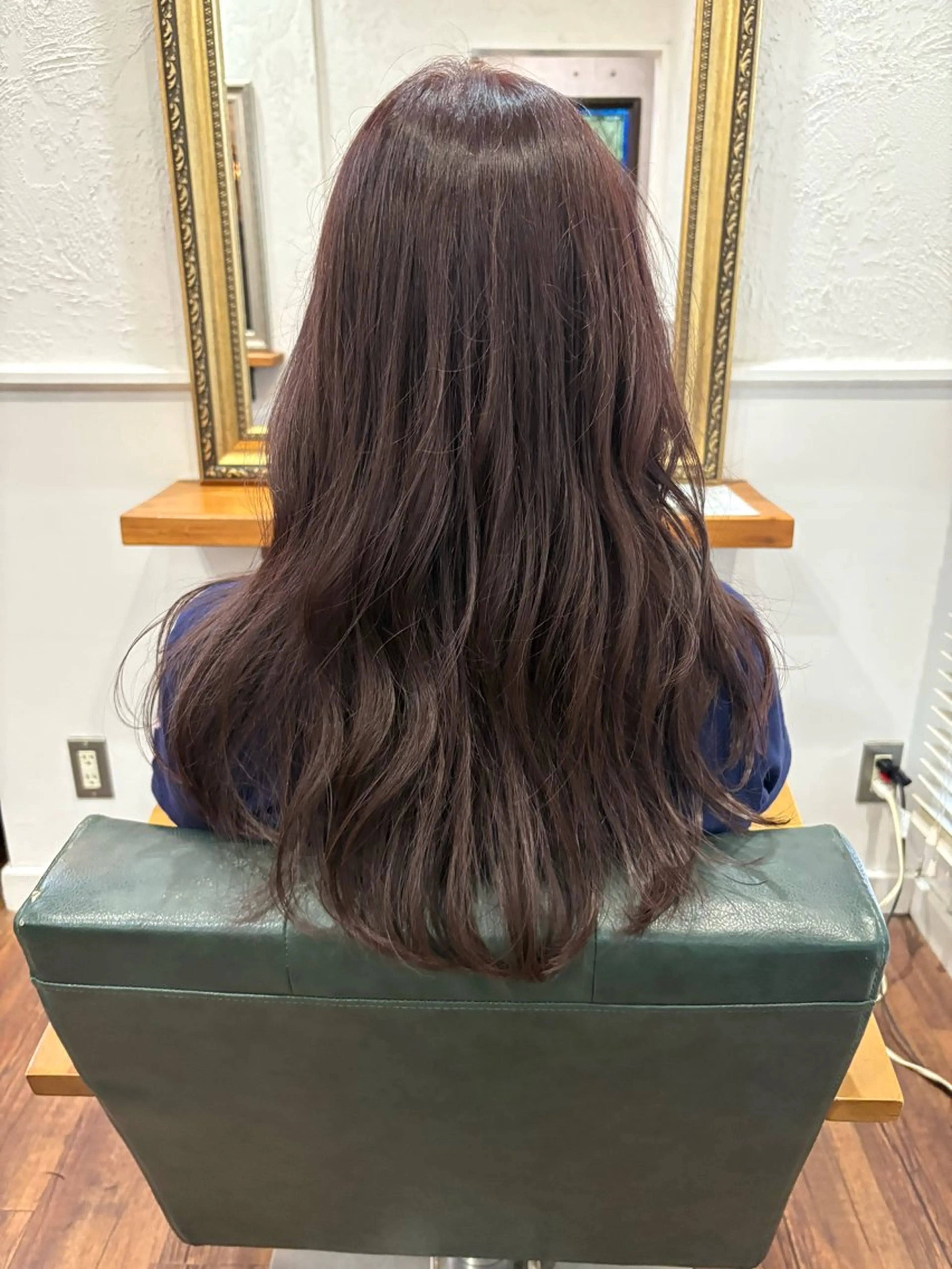ロング カラー ベージュカラー ブリーチ ラベンダーカラー ラベンダーベージュ ブリーチなしカラー カット ヘアカラー トリートメント 江原 彩華のヘアスタイル