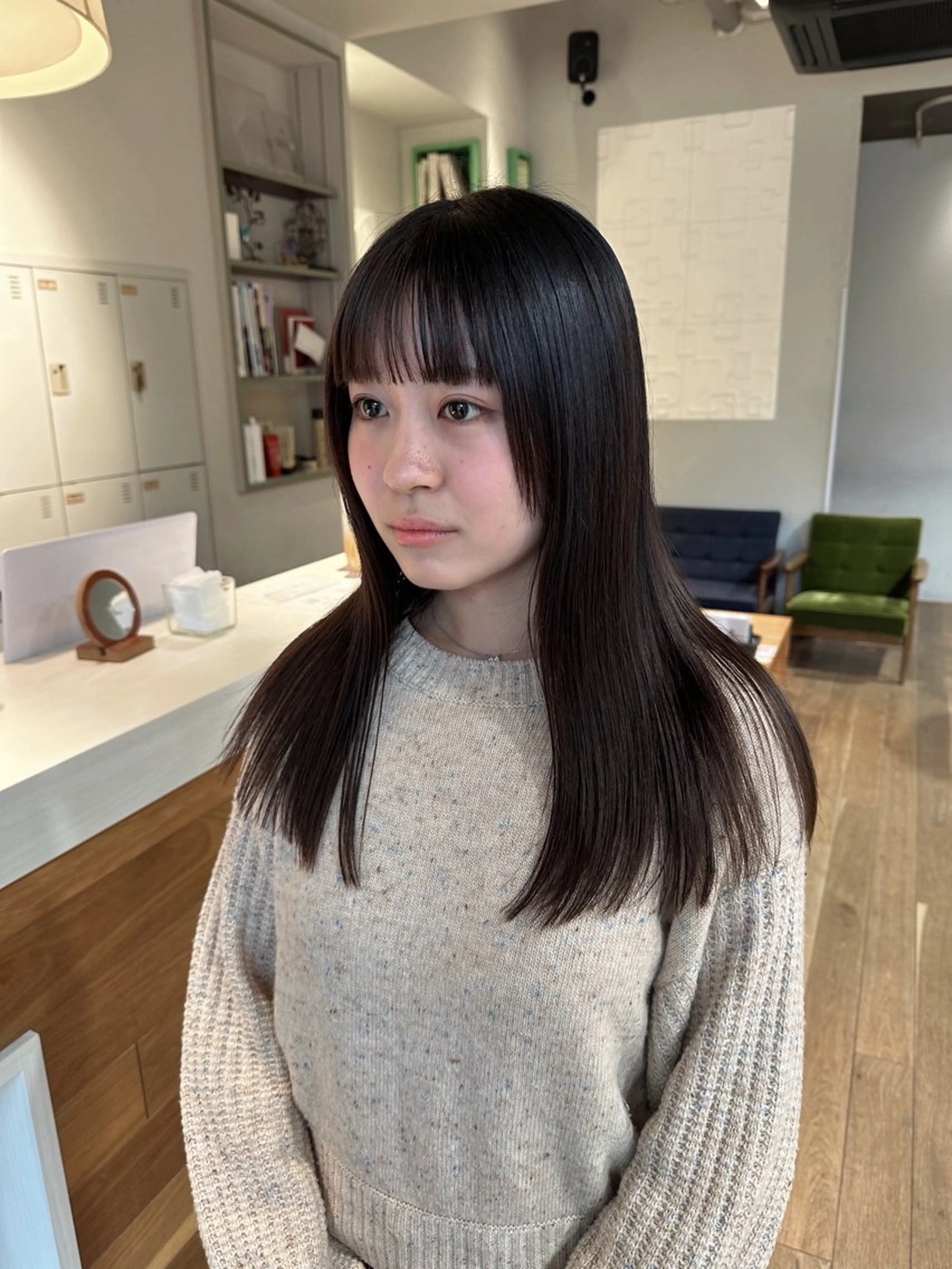 ロング カラー カット ヘアカラー トリートメント 塩澤 榛奈のヘアスタイル