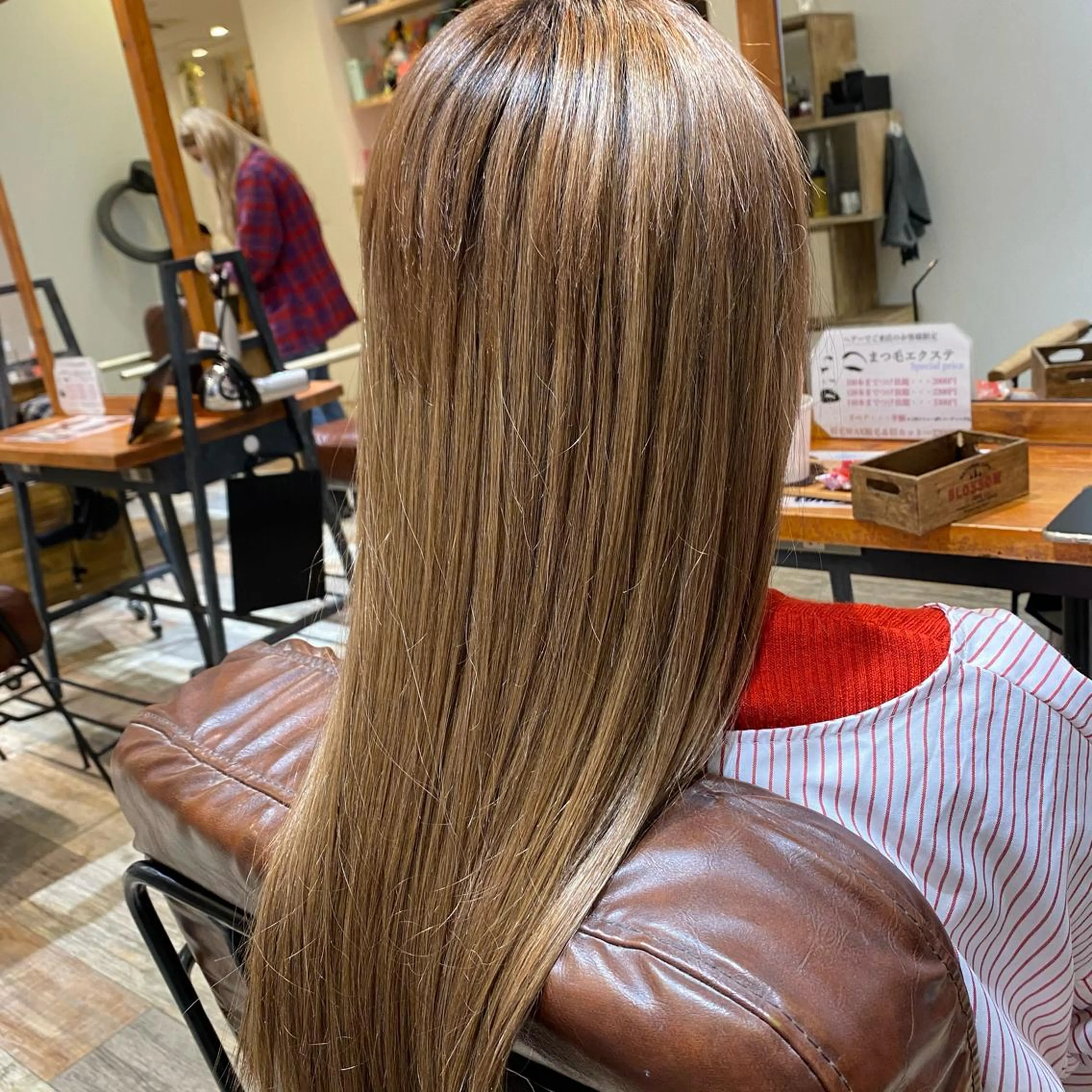 ロング カット ヘアカラー トリートメント エクステ 韓国風・ブリーチなし ・あり後藤 一斗店長のヘアスタイル