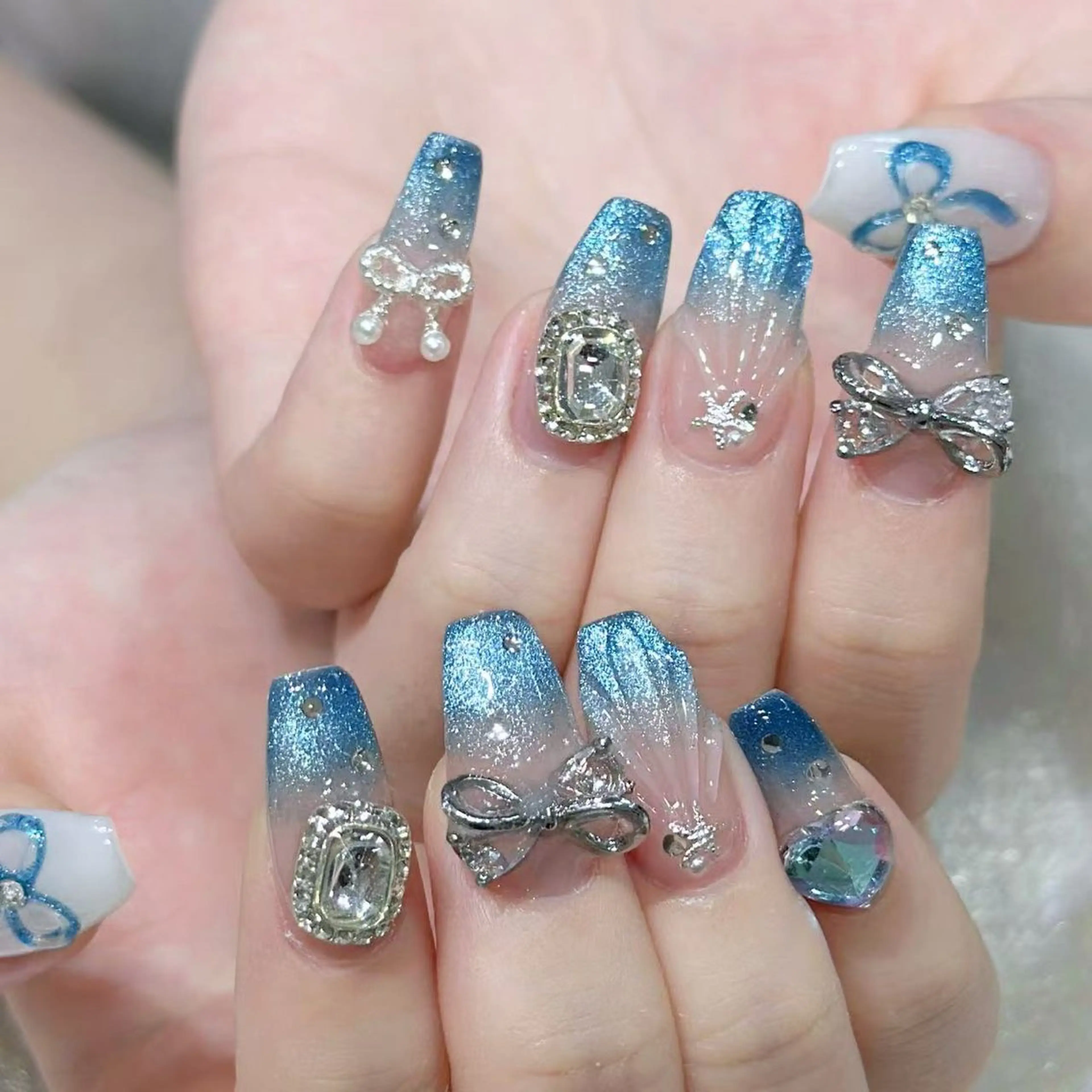 ネイル ハンドネイル Queens マオのネイルデザイン