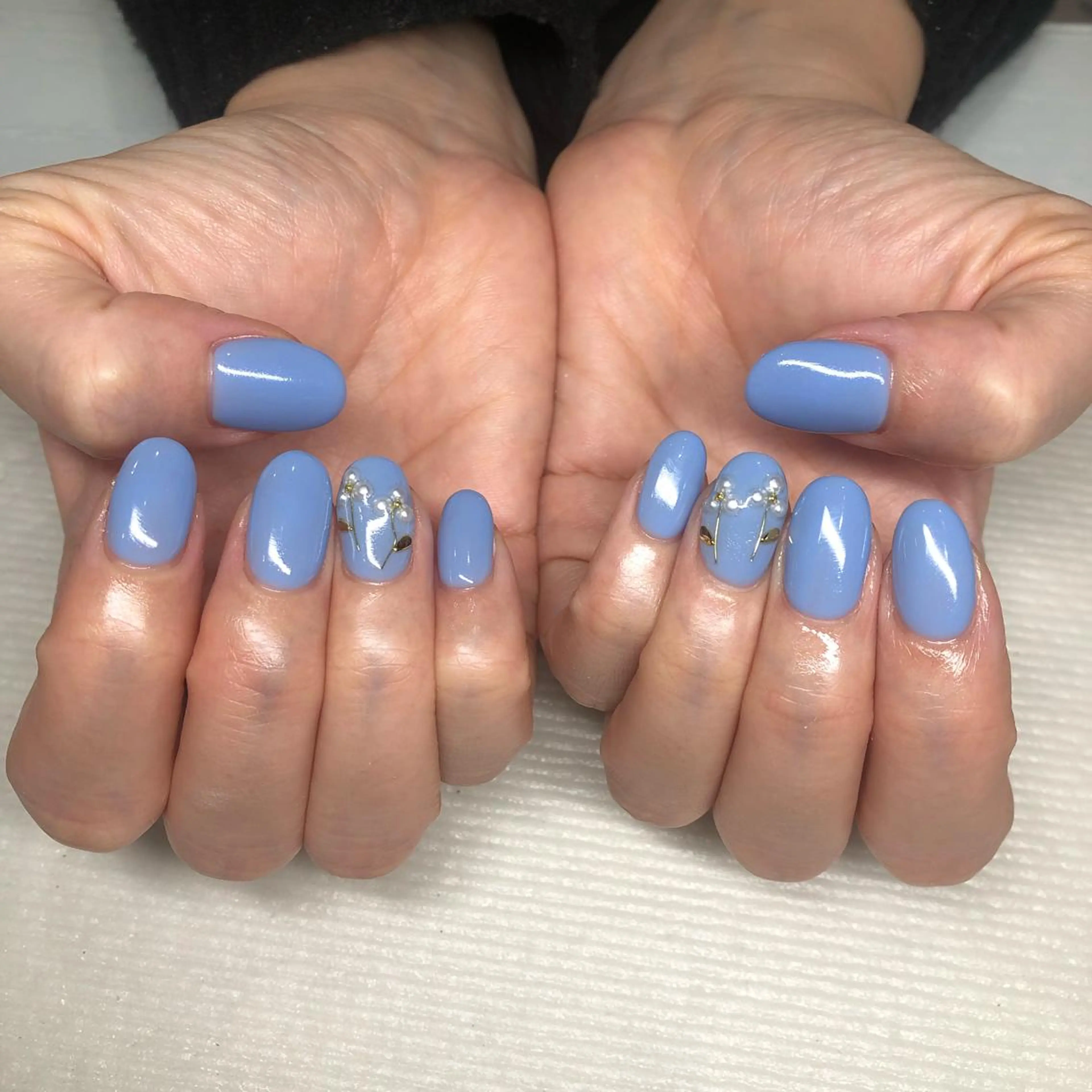 ネイル ゴールド 持ち込み 春ネイル いちじゅう あおいのネイルデザイン