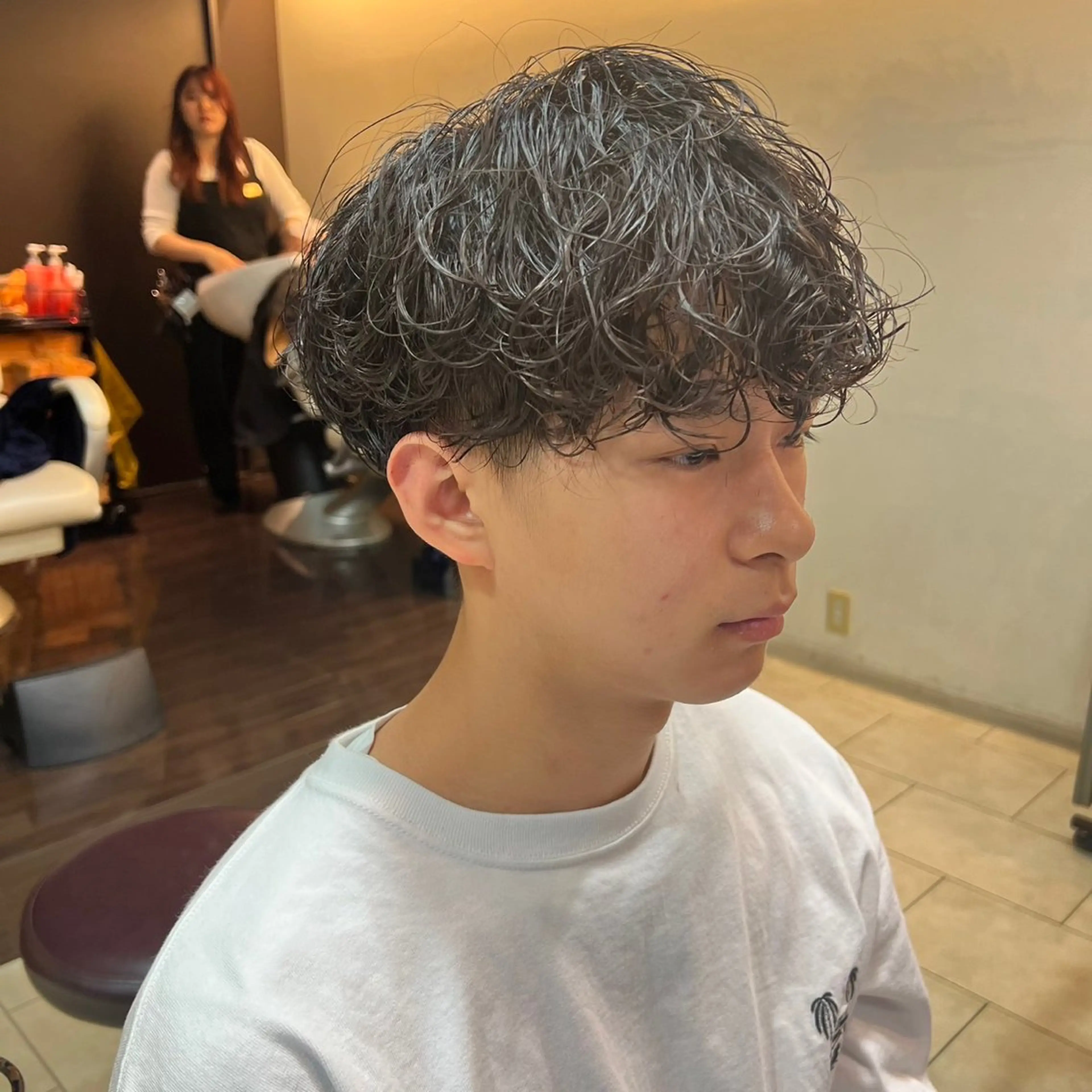 ショート パーマ メンズ カット パーマ 甲斐 司のヘアスタイル