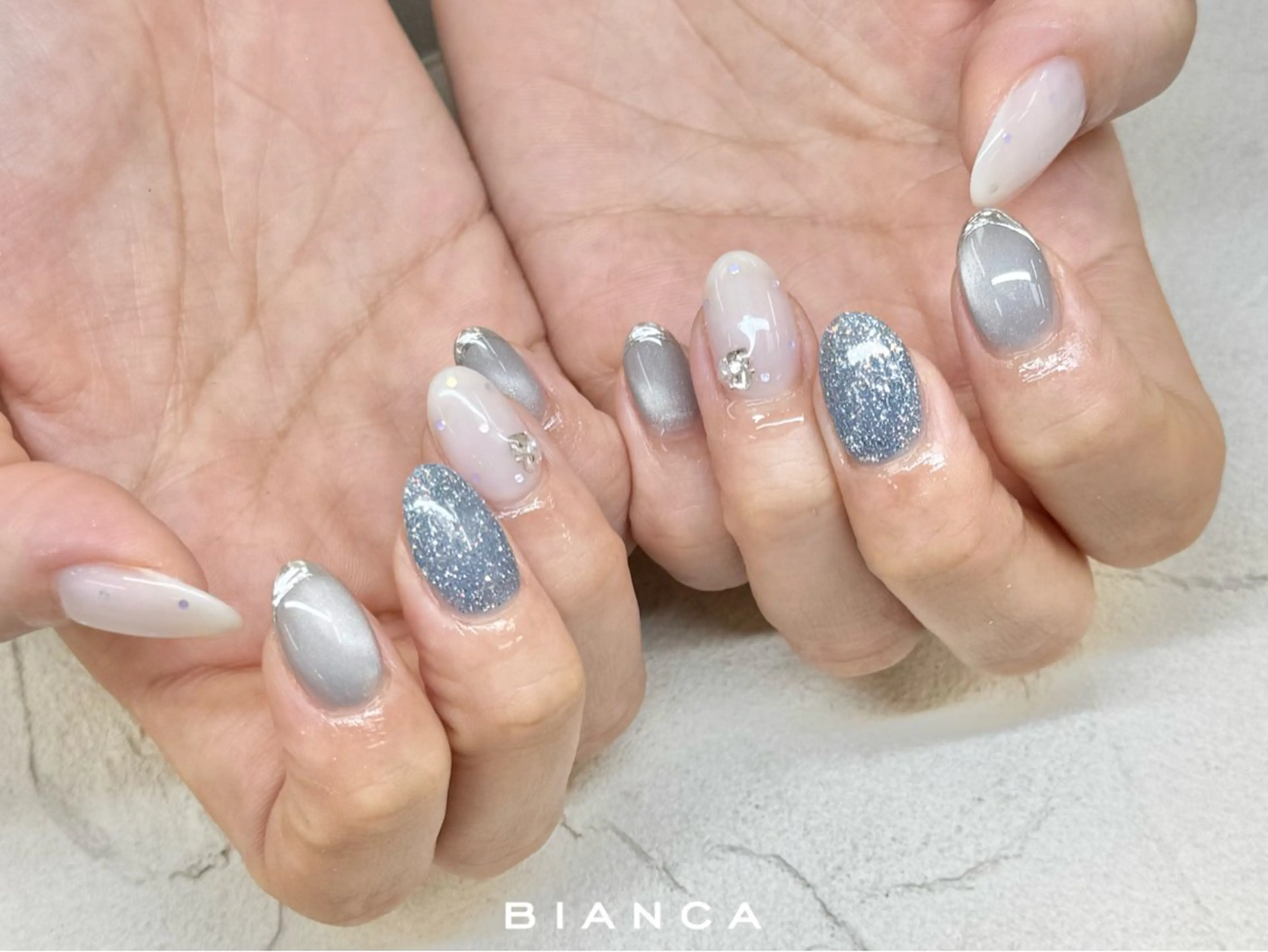 ネイル フラッシュネイル フレンチネイル ジェルネイル グラデーション マグネットネイル Silk by Bianca*森澤のネイルデザイン