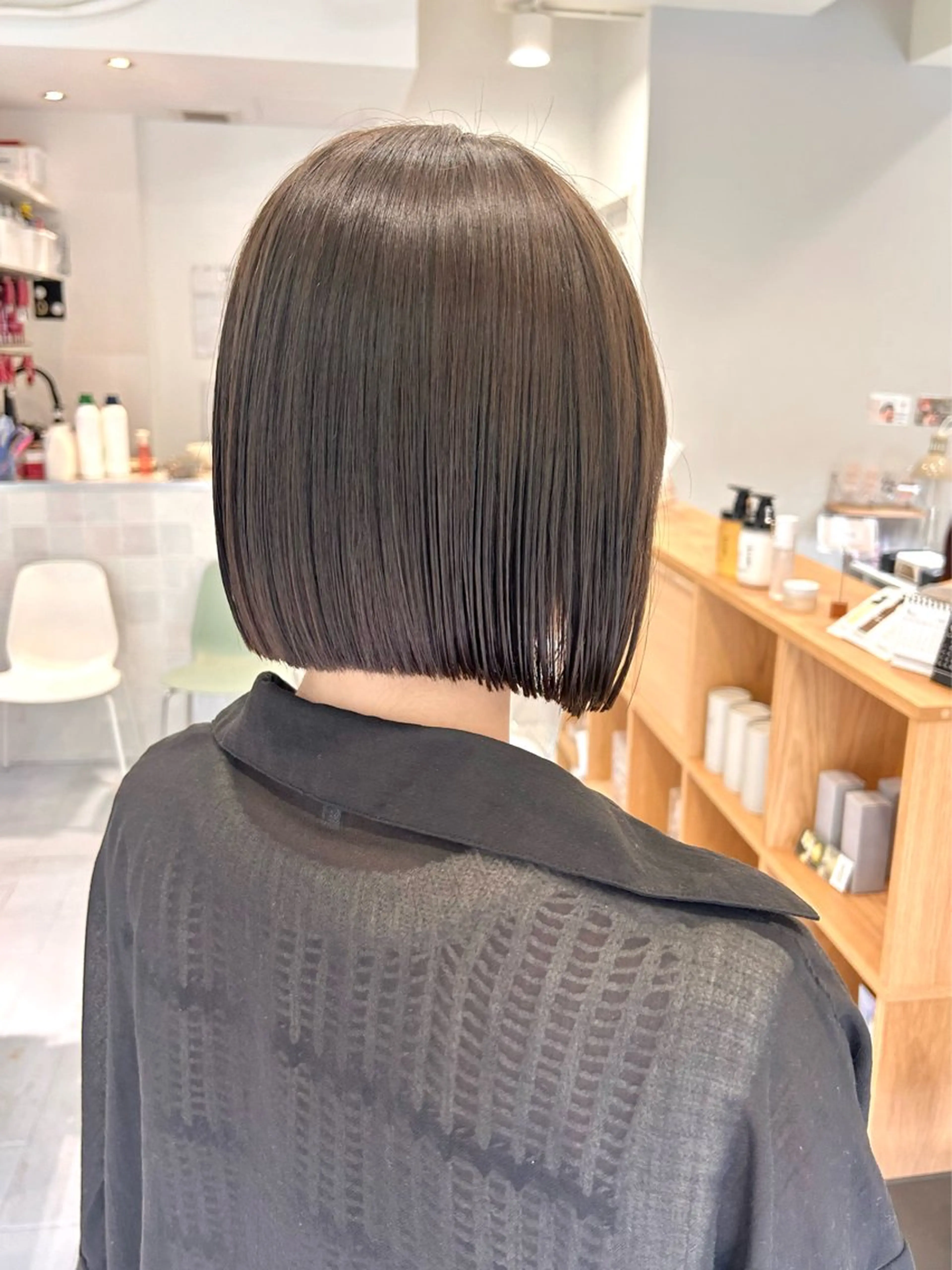 ショート カラー カット ヘアカラー トリートメント ぱつっとボブ/ 小野あかねのヘアスタイル