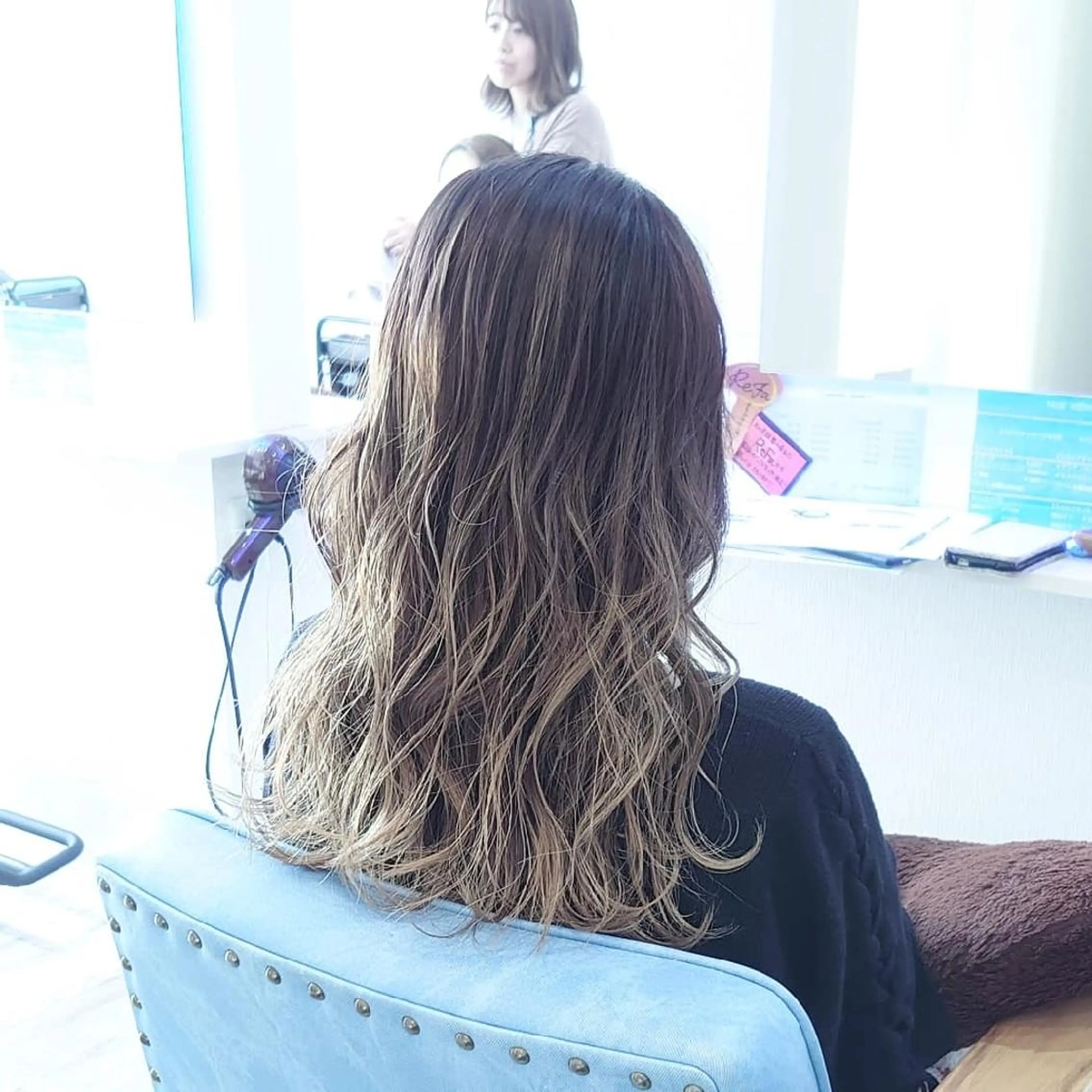 セミロング カラー ヘアアレンジ ヘアカラー トリートメント 小林 伸行のヘアスタイル