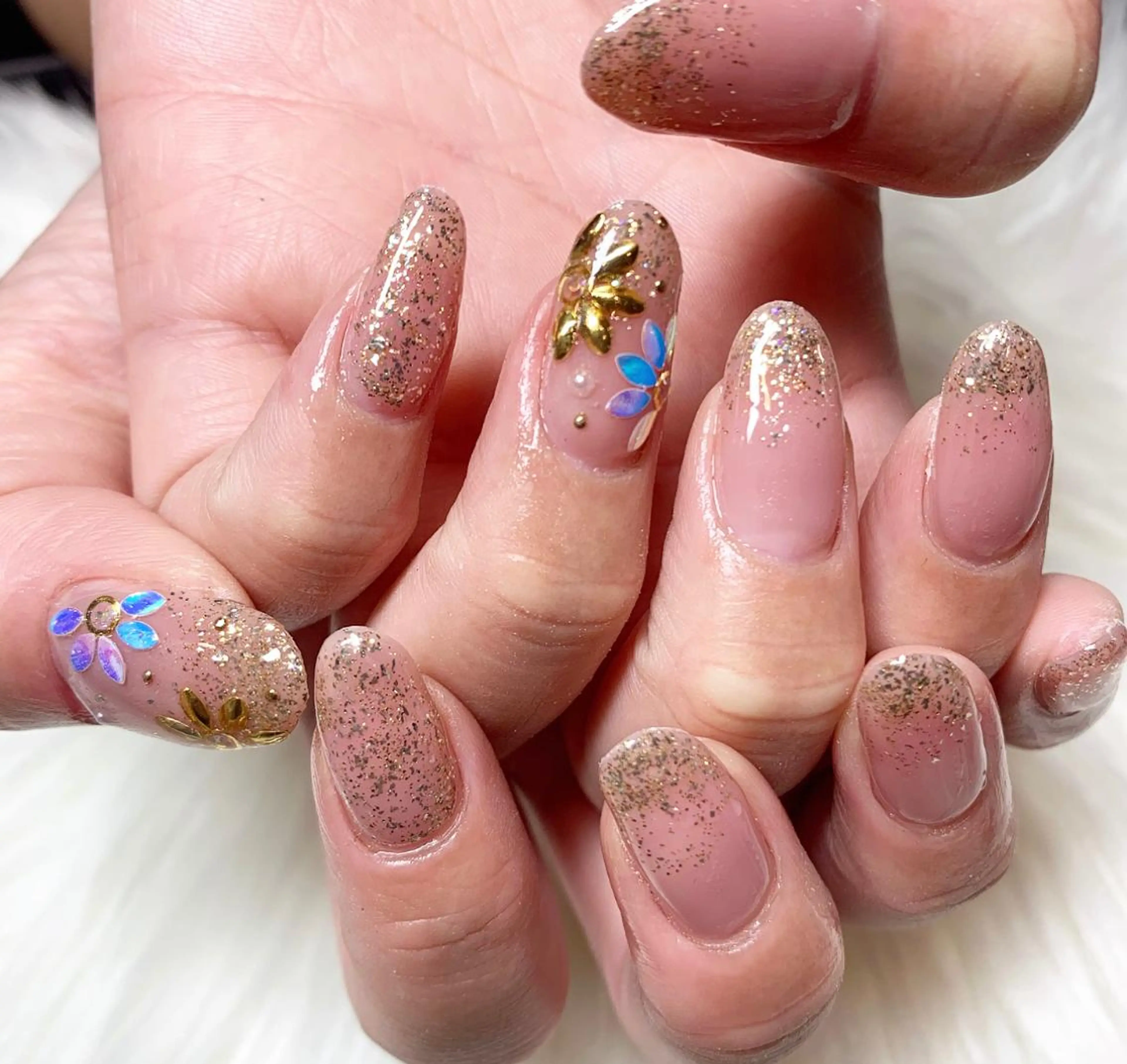 ネイル 駒月 明日香の眉毛・アイブロウイメージ