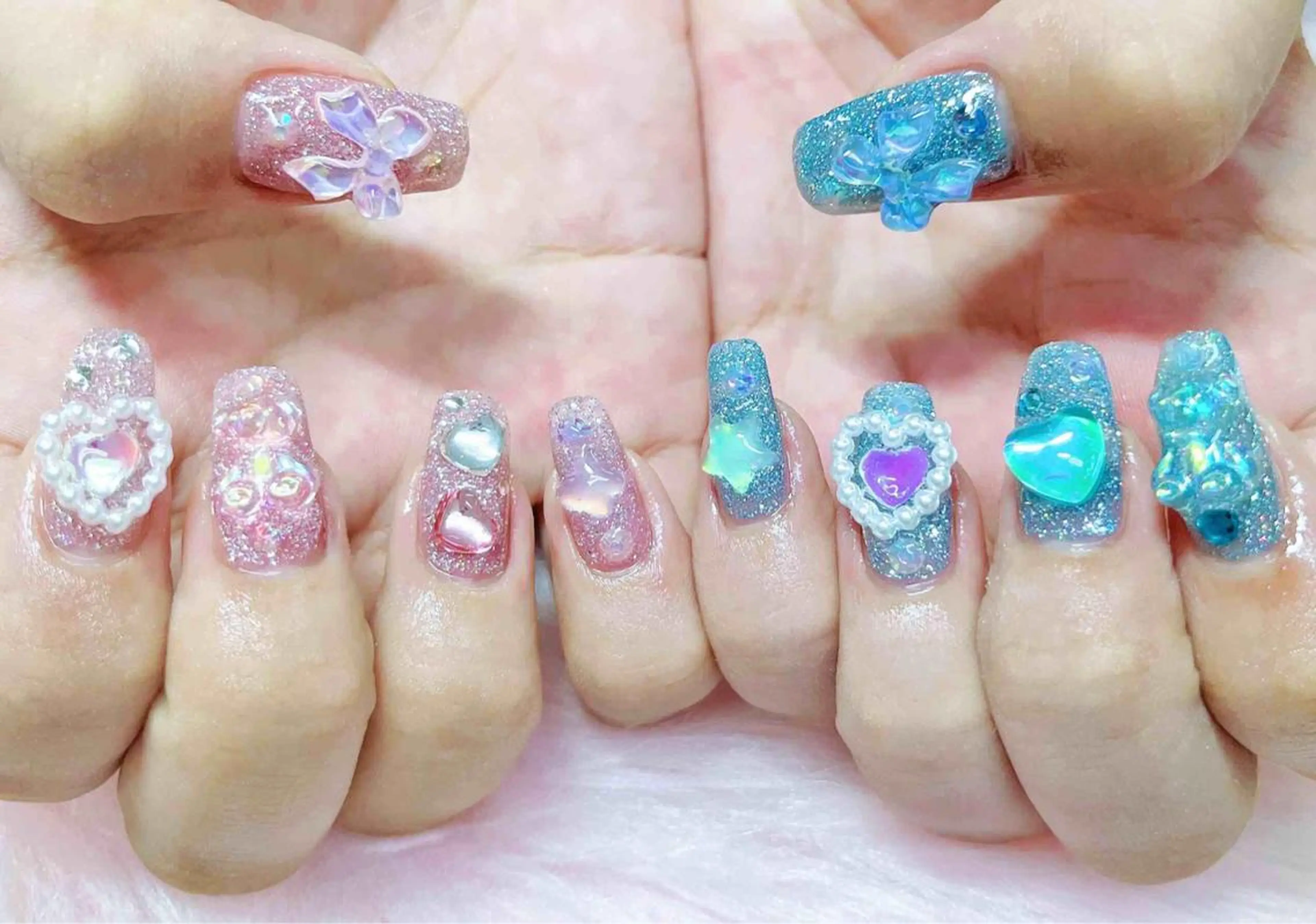 ネイル ハンドネイル MoonNail ユリ🌸のネイルデザイン