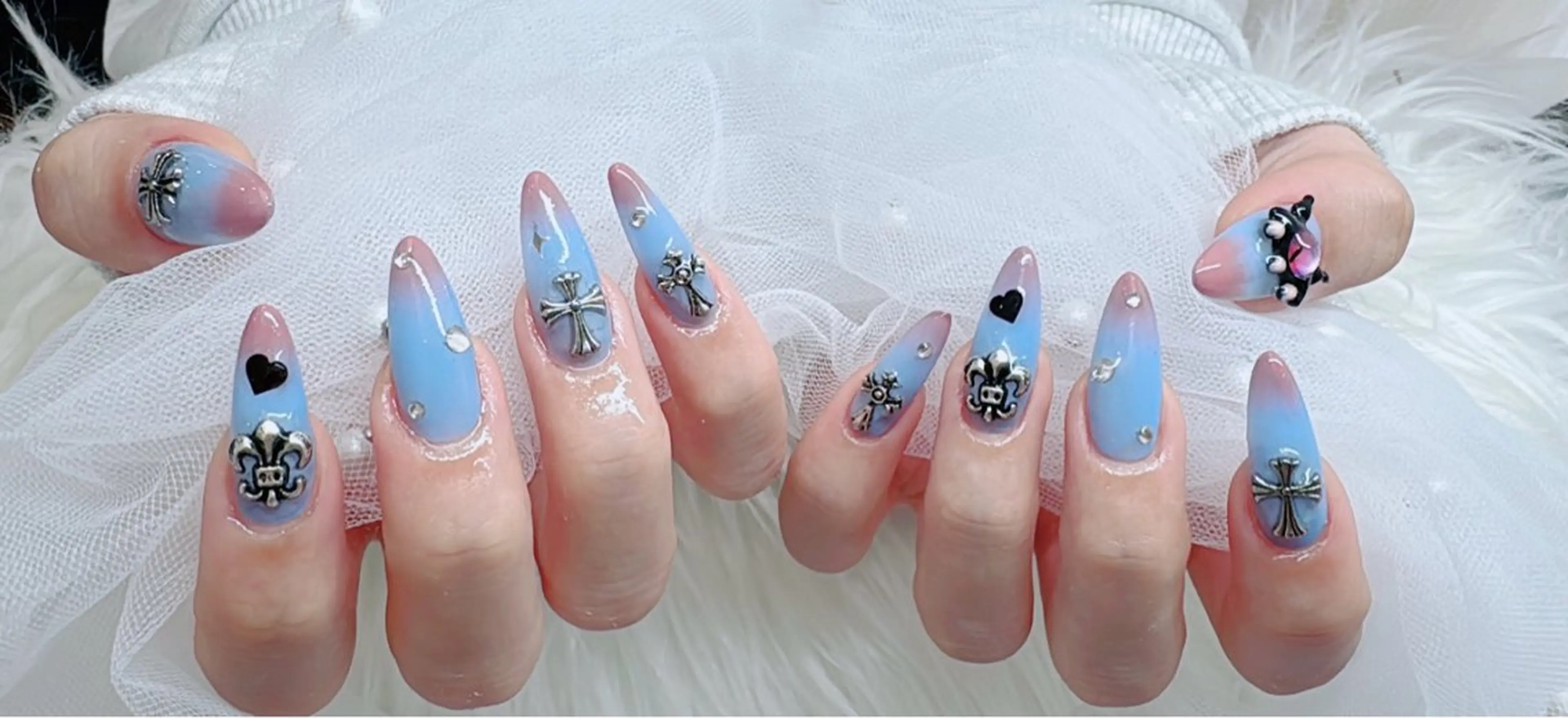 ネイル ハンドネイル ハンドケア Moon Nail ナナのネイルデザイン